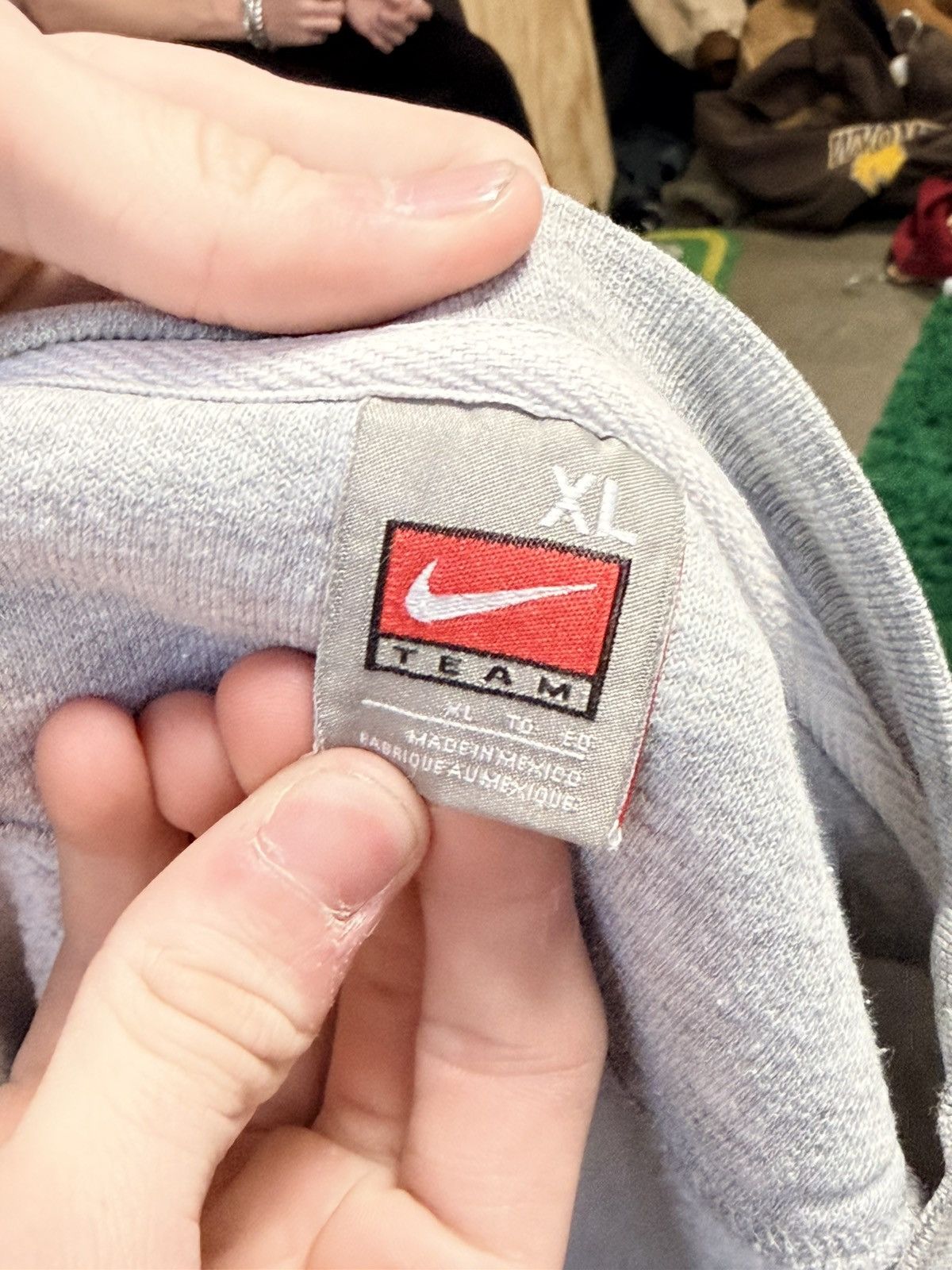 Nike Vintage Iowa crewneck Size US L / EU 52-54 / 3 - 3 Thumbnail