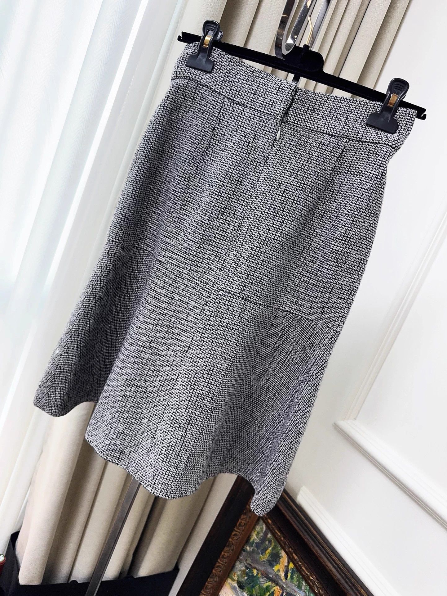 Chanel CHANEL Wool Tweed Gray Midi Skirt FR36 99 New Size 26" / US 2 / IT 38 - 2 Thumbnail