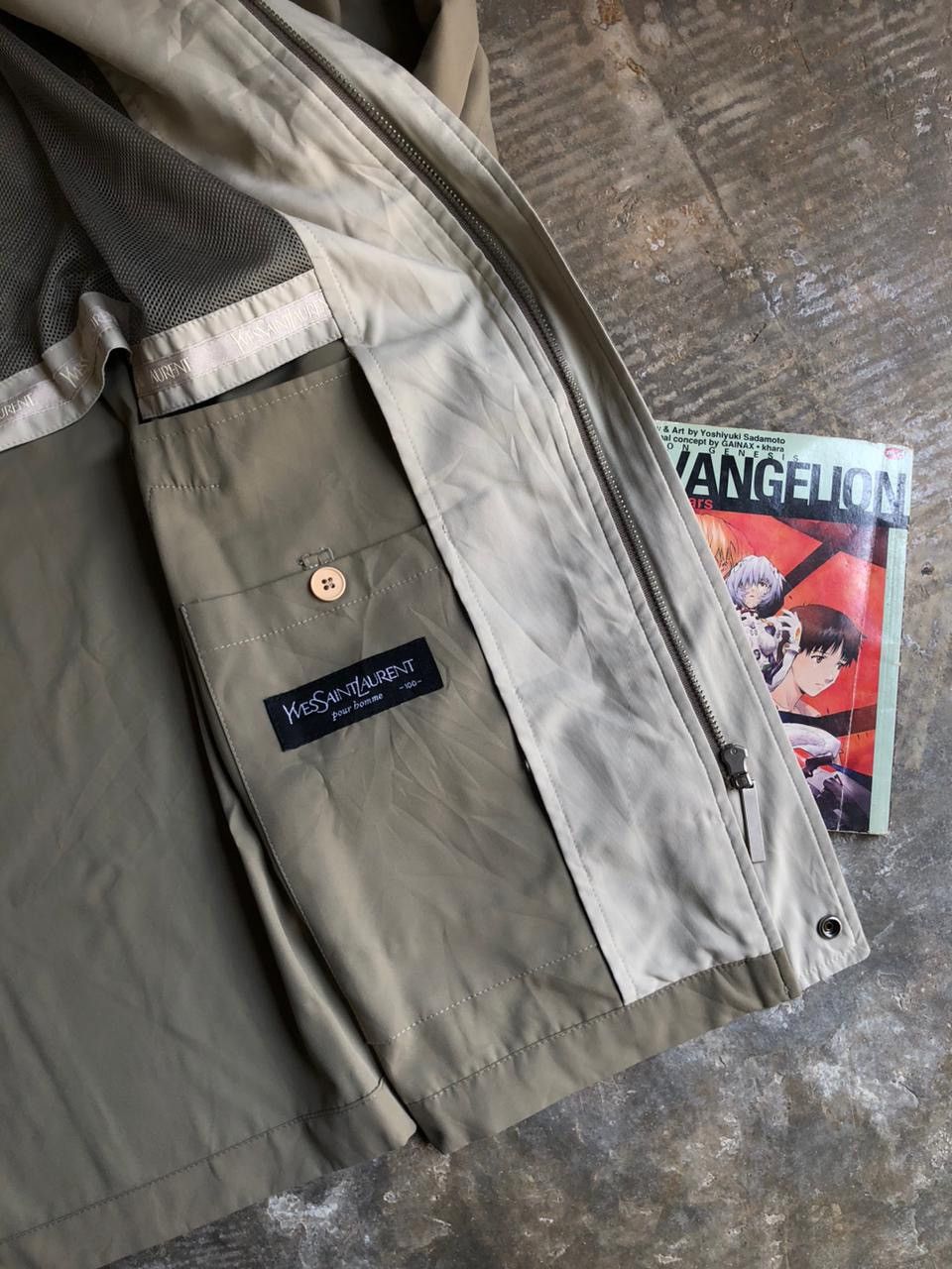 Yves Saint Laurent Rare Yves Saint Lauren Big Logo Multi Pocket Jacket Moccha Size US L / EU 52-54 / 3 - 7 Thumbnail