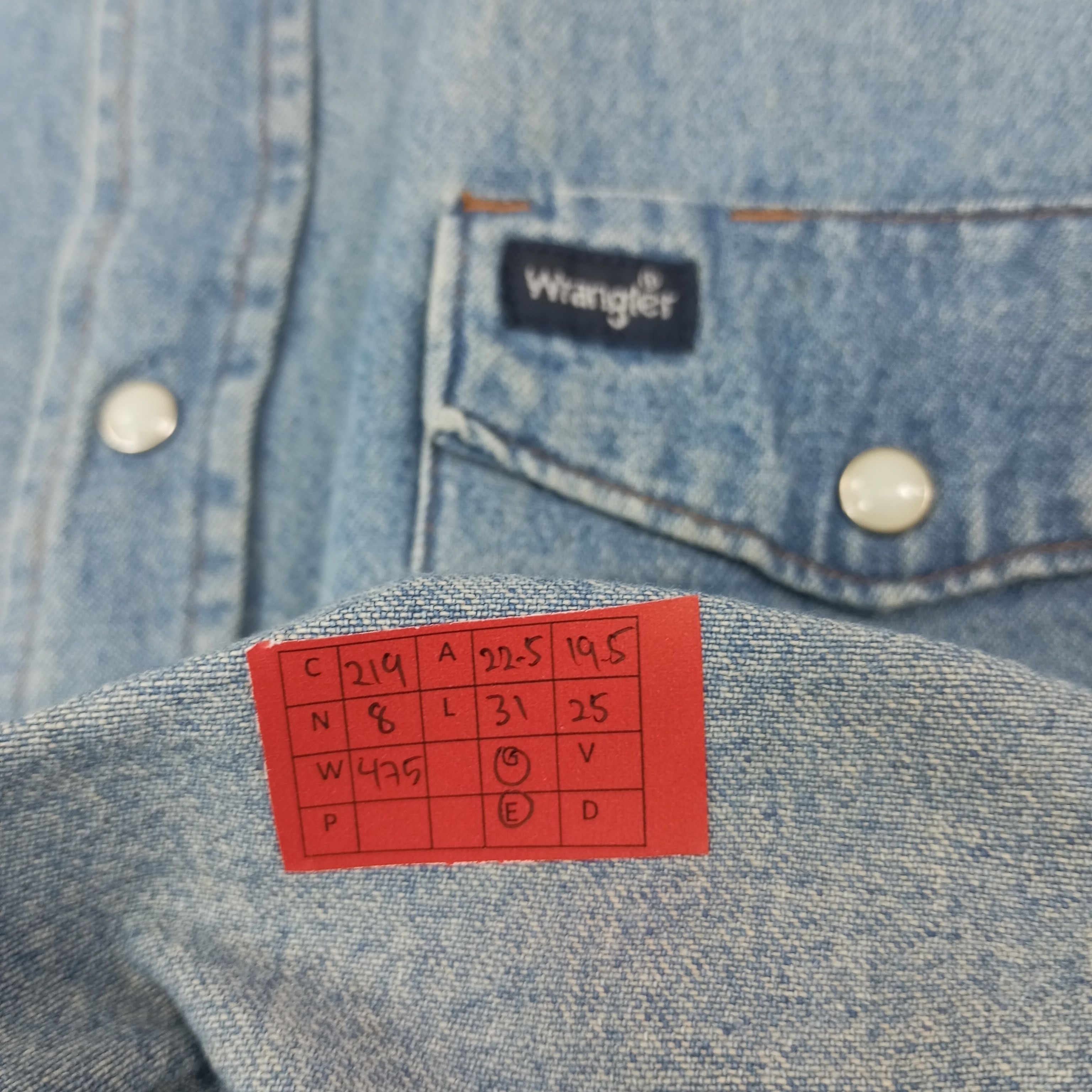 Vintage × Wrangler Wrangler Double Pocket Design Casual Shirt c219n8 Size US L / EU 52-54 / 3 - 9 Thumbnail