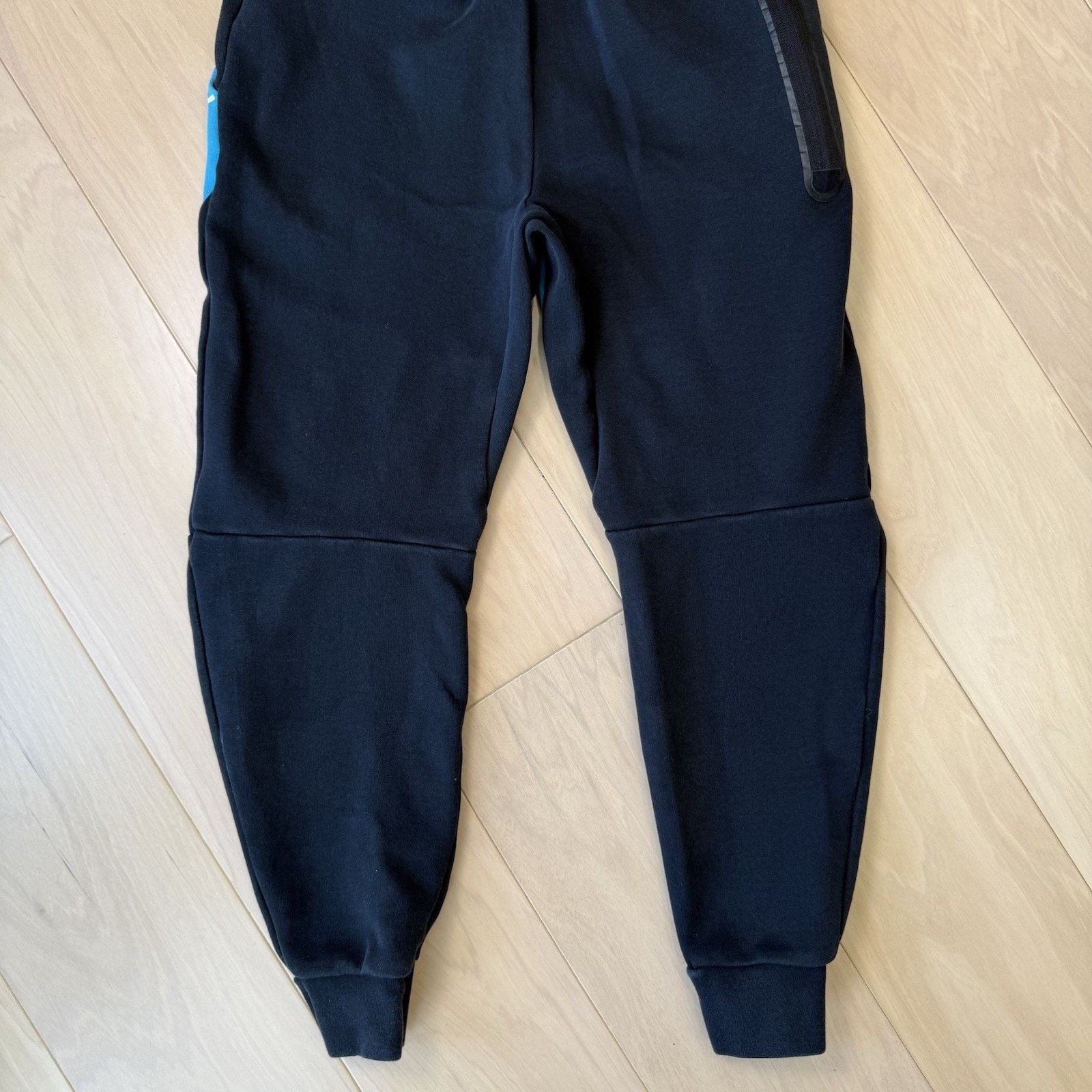 Nike Nike Tech Fleece Joggers Small Black Blue Sweatpants Size US 27 - 10 Thumbnail