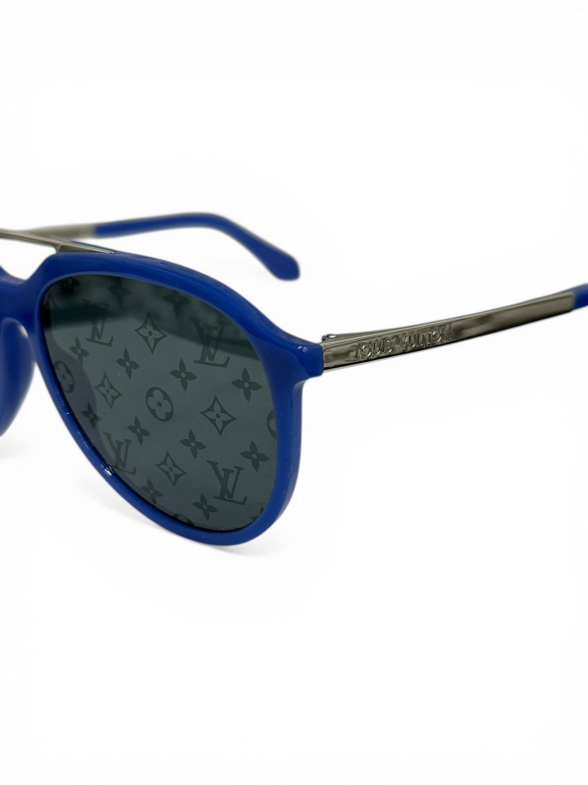 Louis Vuitton Louis Vuitton Mix it Up Sunglasses Blue U Z1889U Size ONE SIZE - 4 Thumbnail