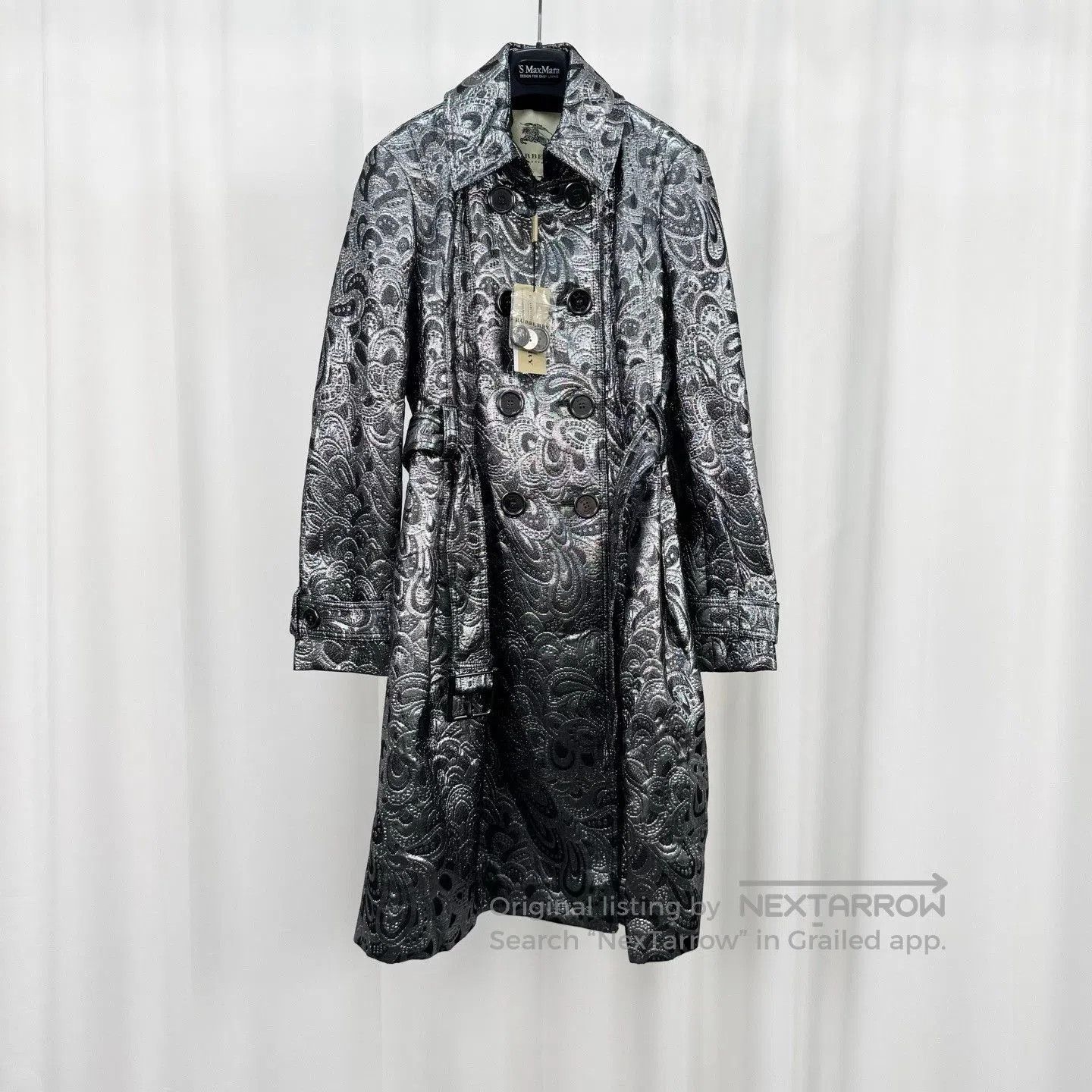 Burberry Burberry Double. Size M / US 6-8 / IT 42-44 - 1 Thumbnail