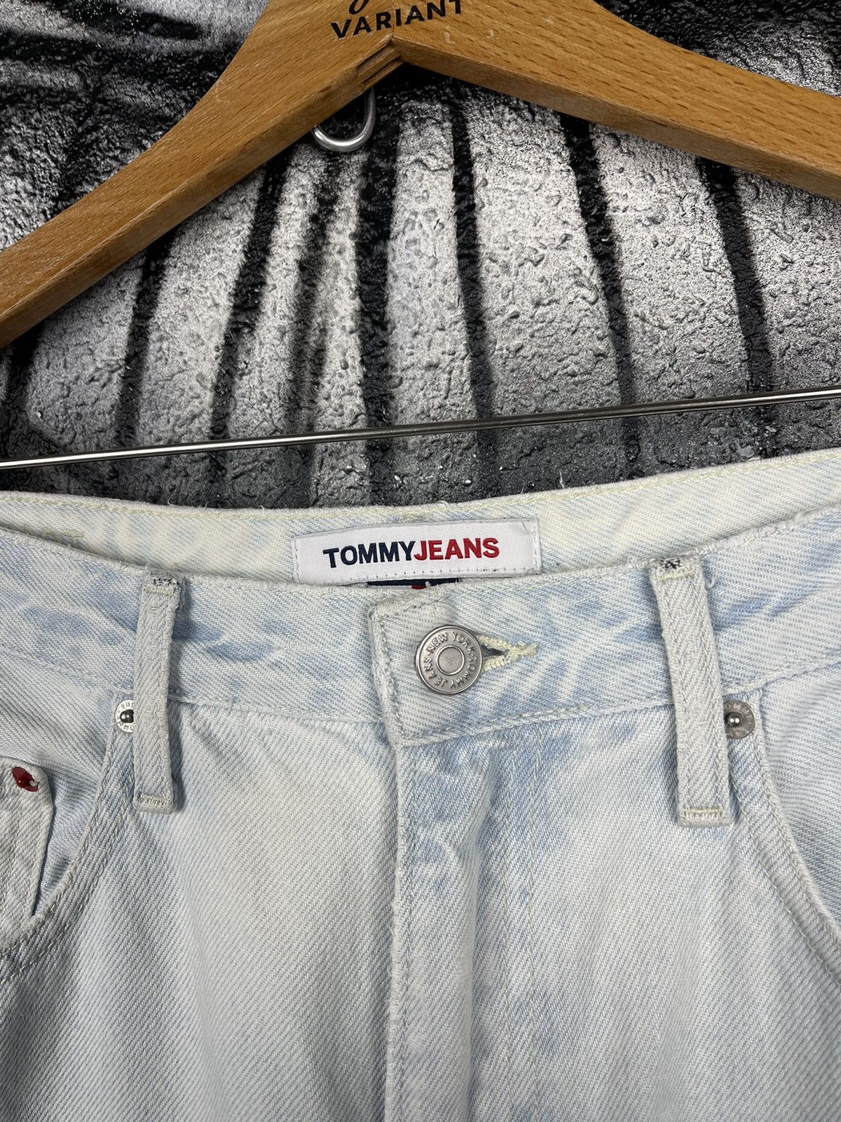 Tommy Jeans Tommy Jeans Mom Fit Light Blue Denim Jeans WMNS Size 29 Size 29" - 6 Thumbnail