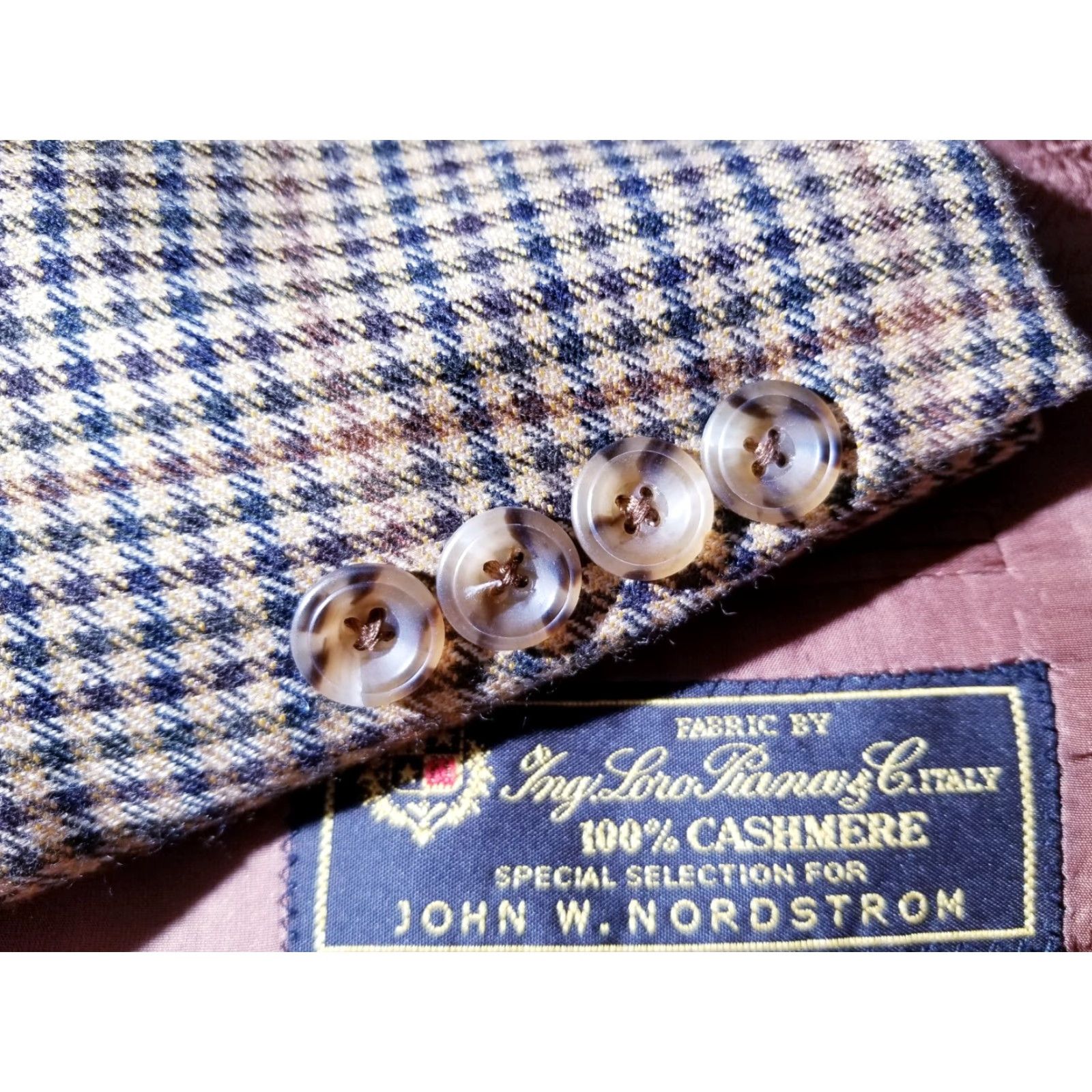 VINTAGE Nordstrom LORO PIANA CASHMERE check Tweed Blazer Jacket Sport Coat Orange Mens 48R Regular Single-Breasted Three-Button Notch Lapel UV?