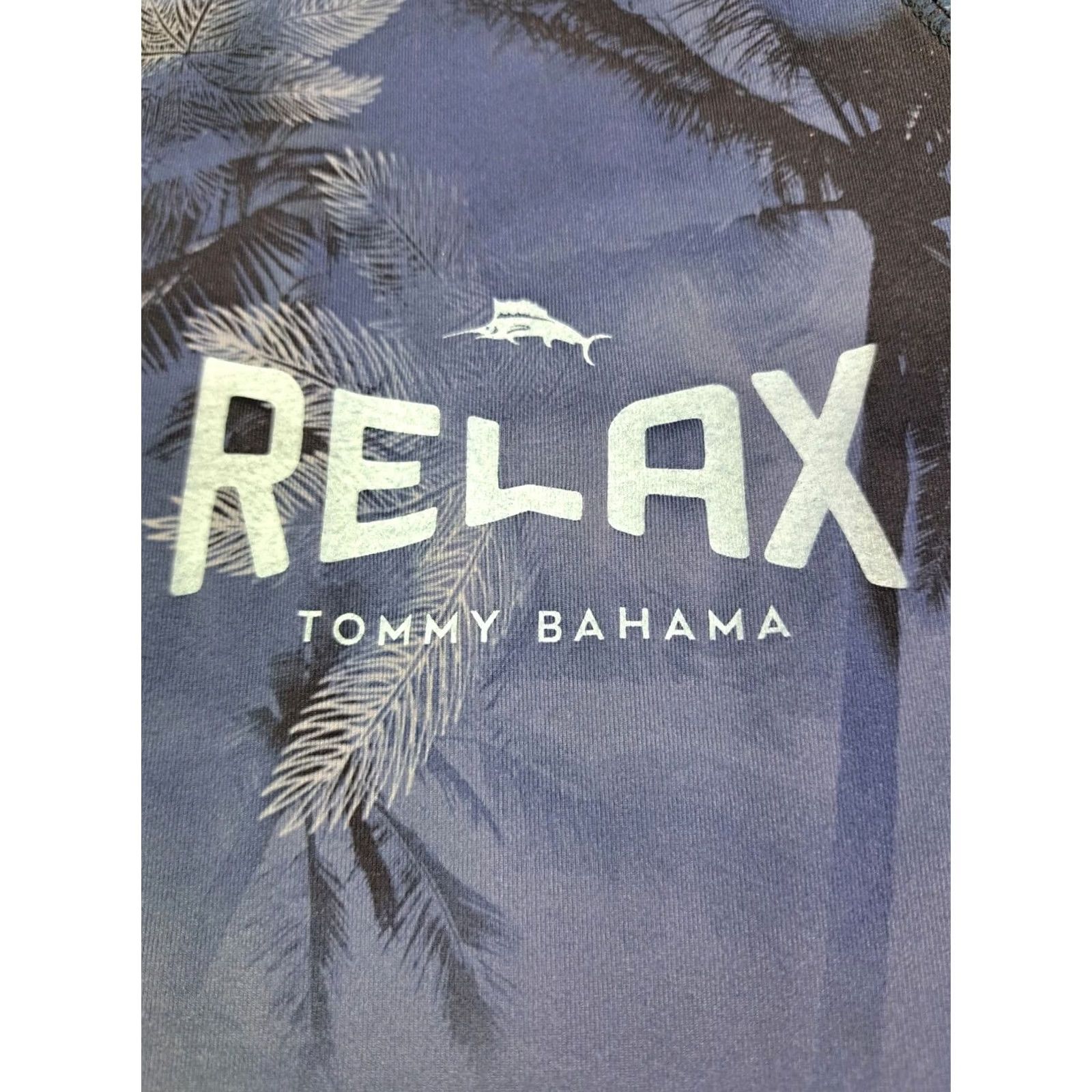 Tommy Bahama VINTAGE Tommy Bahama Mens Tropical Haze Relaxed Crew Neck T-Shirt Blue M #6777 Size US M / EU 48-50 / 2 - 6 Thumbnail