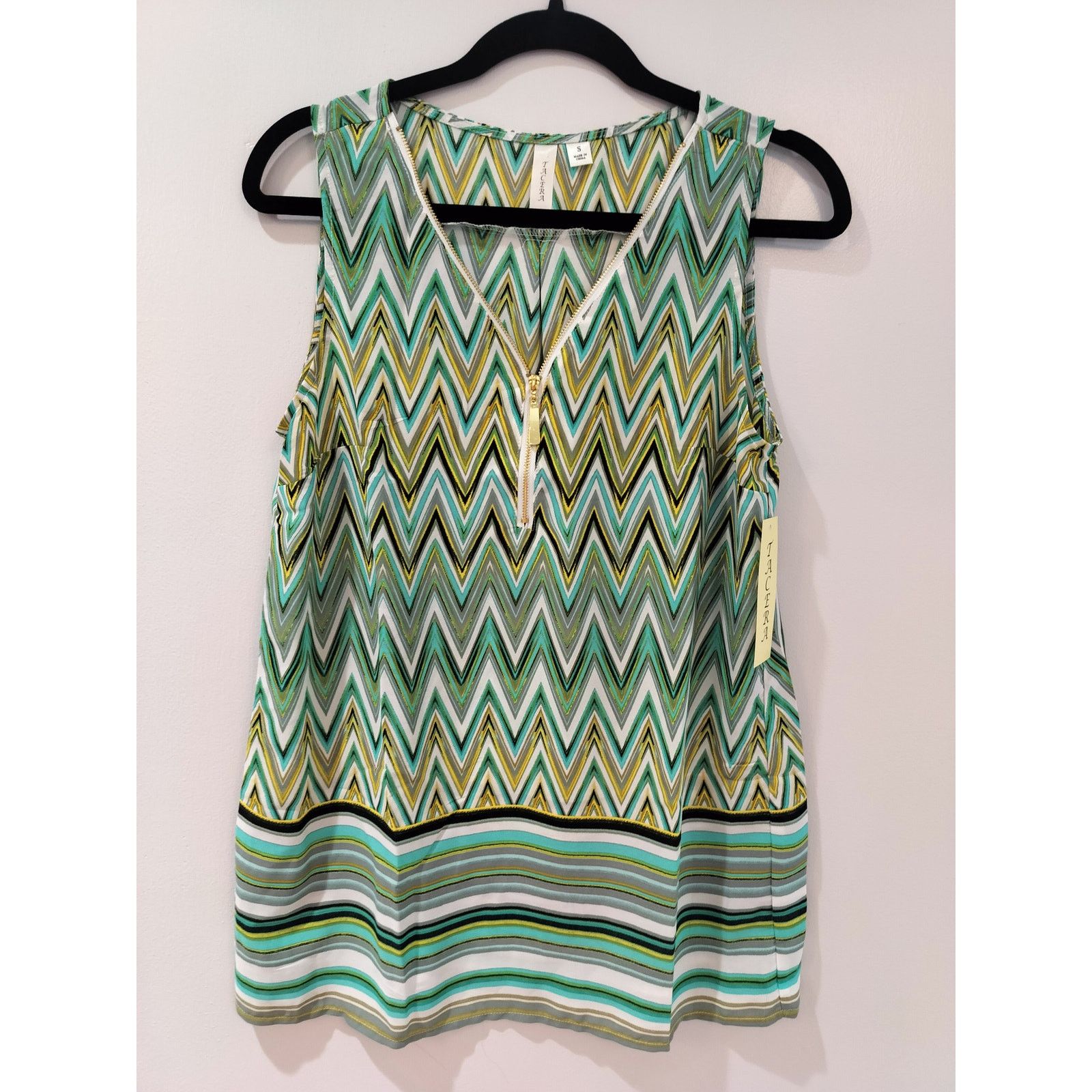 Other Tacera Women’s Small Green Chevron Sleeveless V-Neck Top Size S / US 4 / IT 40 - 1 Thumbnail