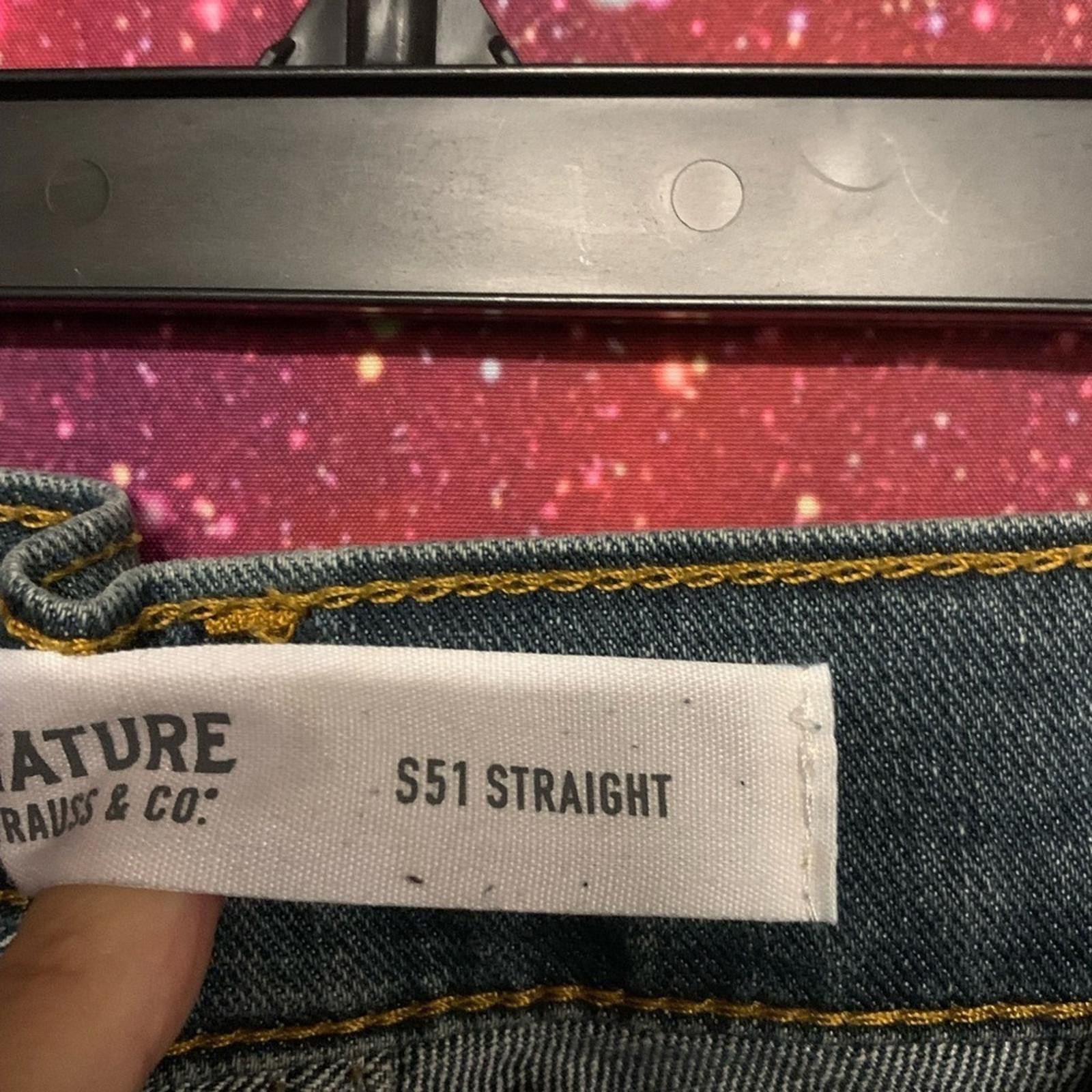 Levi's Levi’s Men's Classic Blue Jeans Size US 31 - 2 Thumbnail