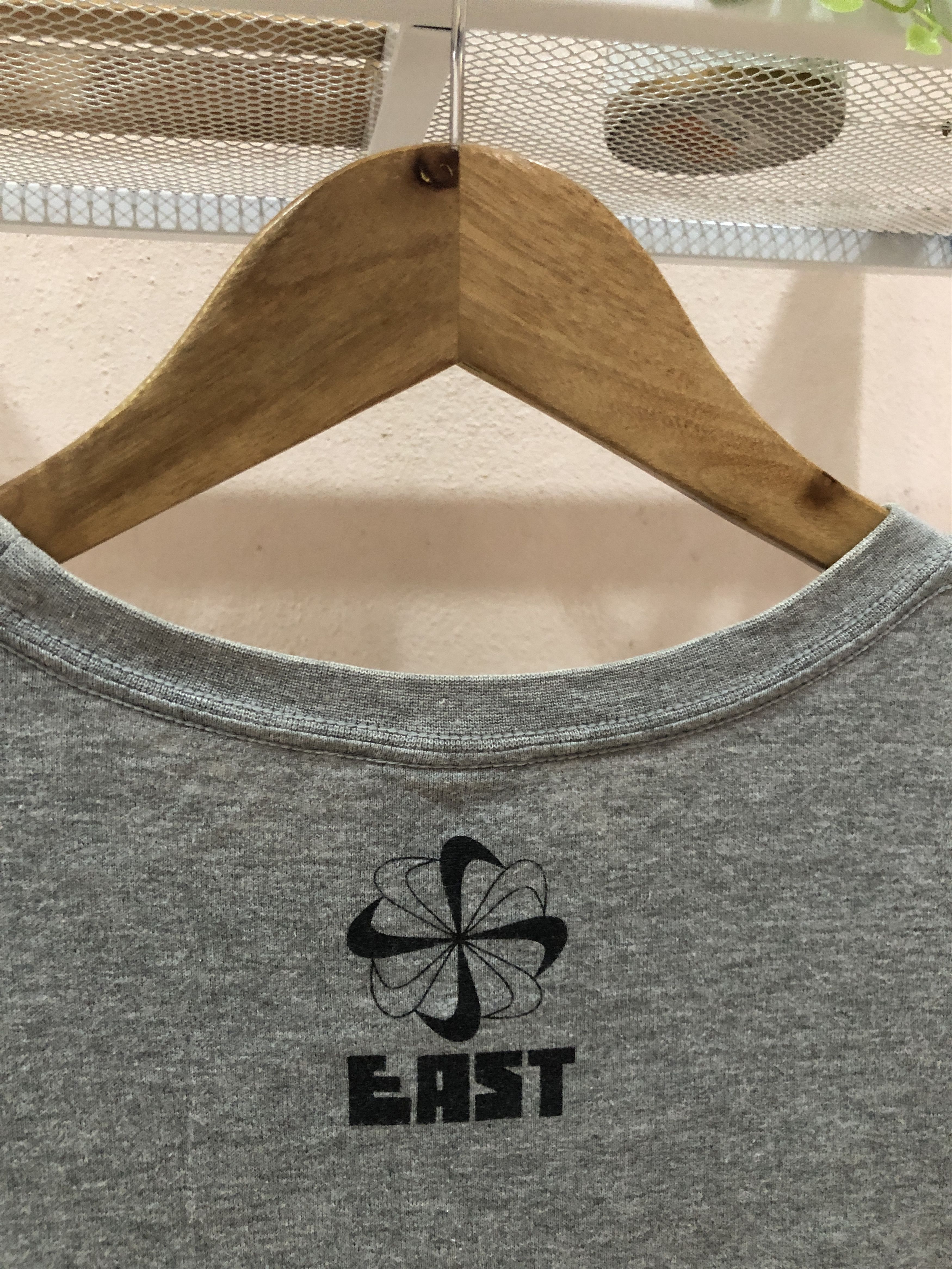 Nike Vintage Nike Tastes Like Victory Windmill Tee Size US L / EU 52-54 / 3 - 4 Thumbnail