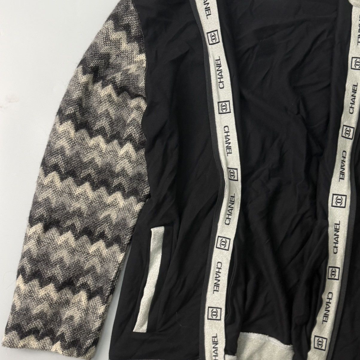 Chanel RARE CHANEL ZIP-UP CARDIGAN HOODIE Size S / US 4 / IT 40 - 3 Thumbnail