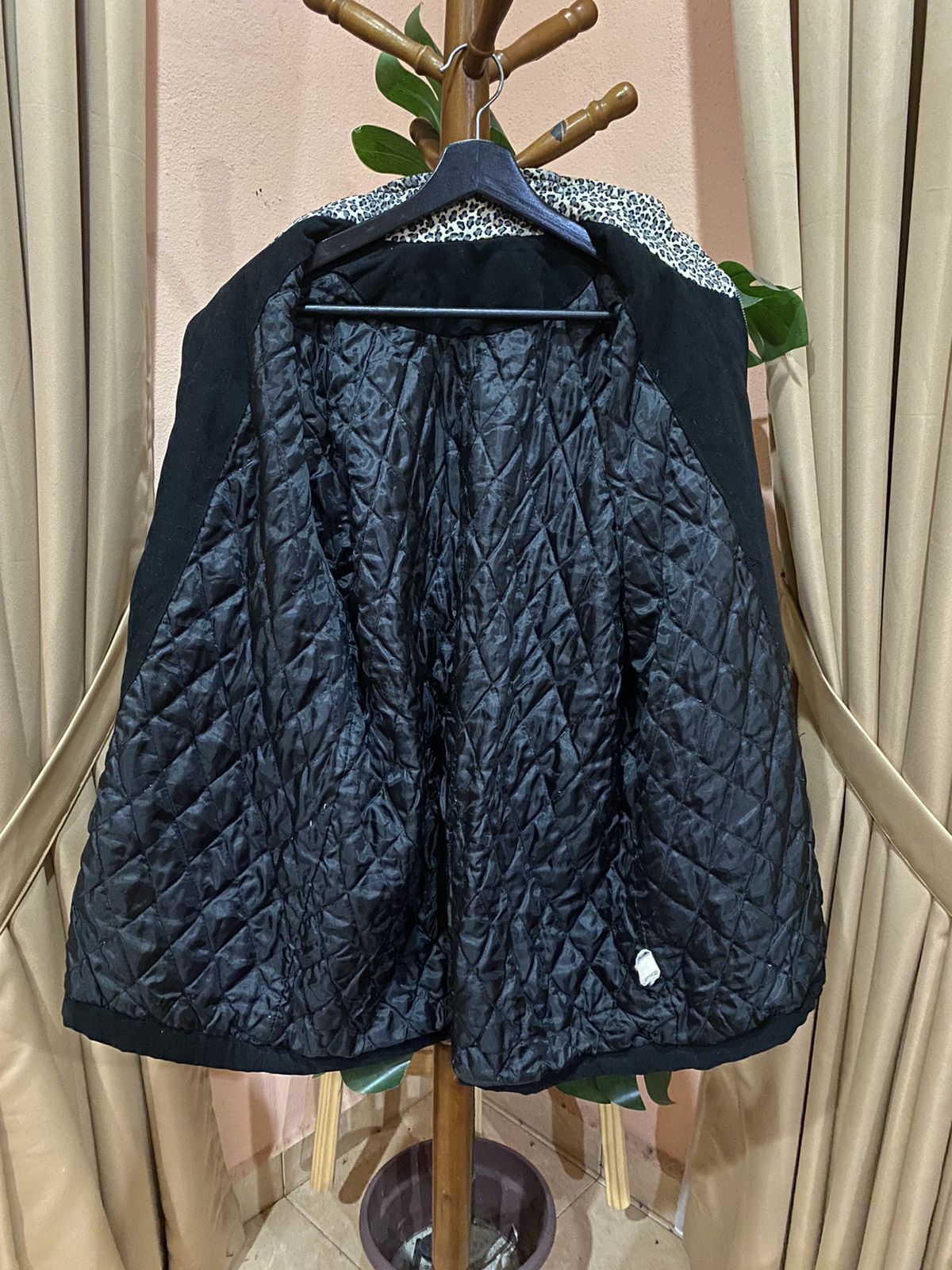 Other VINTAGE LEOPARD VELVET JACKET Size US M / EU 48-50 / 2 - 9 Thumbnail