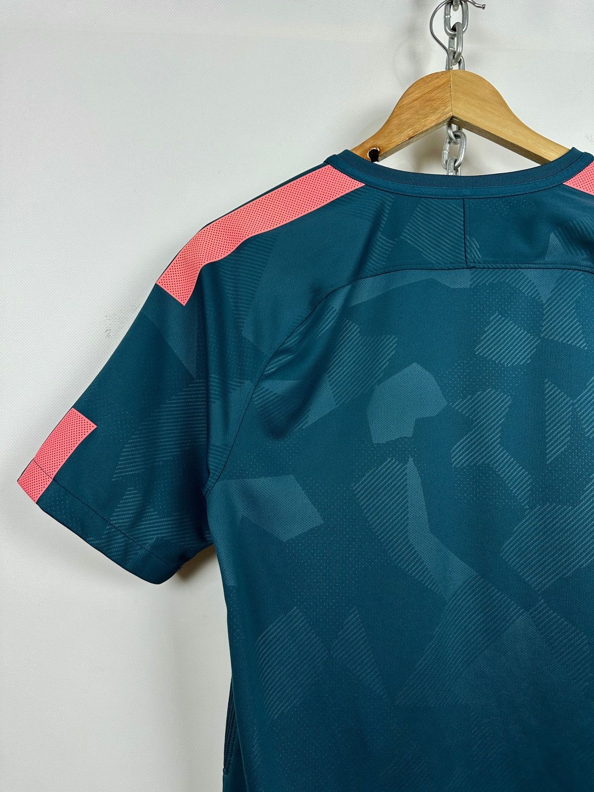 Nike 2017/18 Nike Atletico Madrid Third Kit Soccer Jersey Size US S / EU 44-46 / 1 - 11 Thumbnail