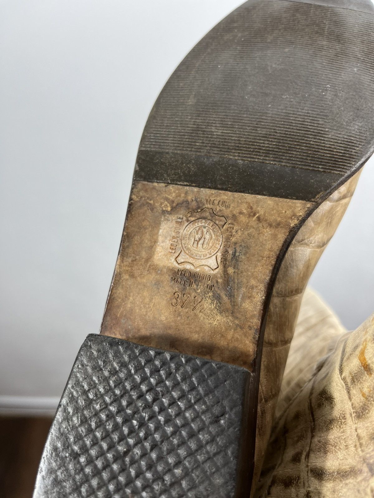 Other Vintage Croc-Embossed Leather Tall Boots Beige Size 37.5 Size US 7 / IT 37 - 14 Thumbnail