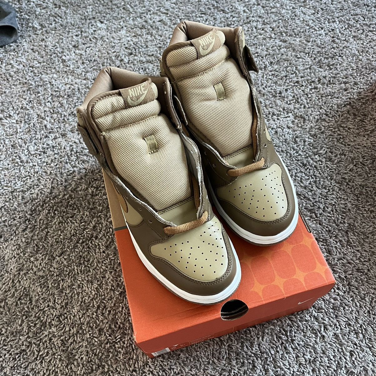 Nike 2003 Nike Dunk High Maple Taupe NEW Size 9 Size US 9 / EU 42 - 4 Thumbnail