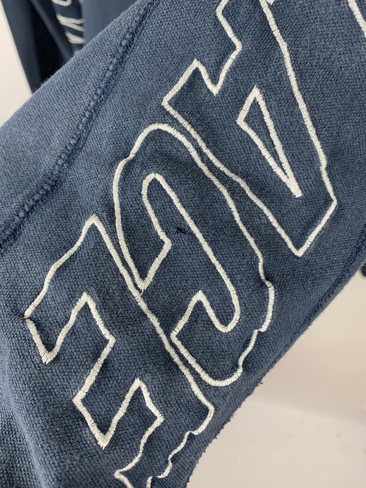 Palace Palace Long Sleeve T-Shirt Y2K Tee Embroidered logo faded Size US S / EU 44-46 / 1 - 9 Thumbnail