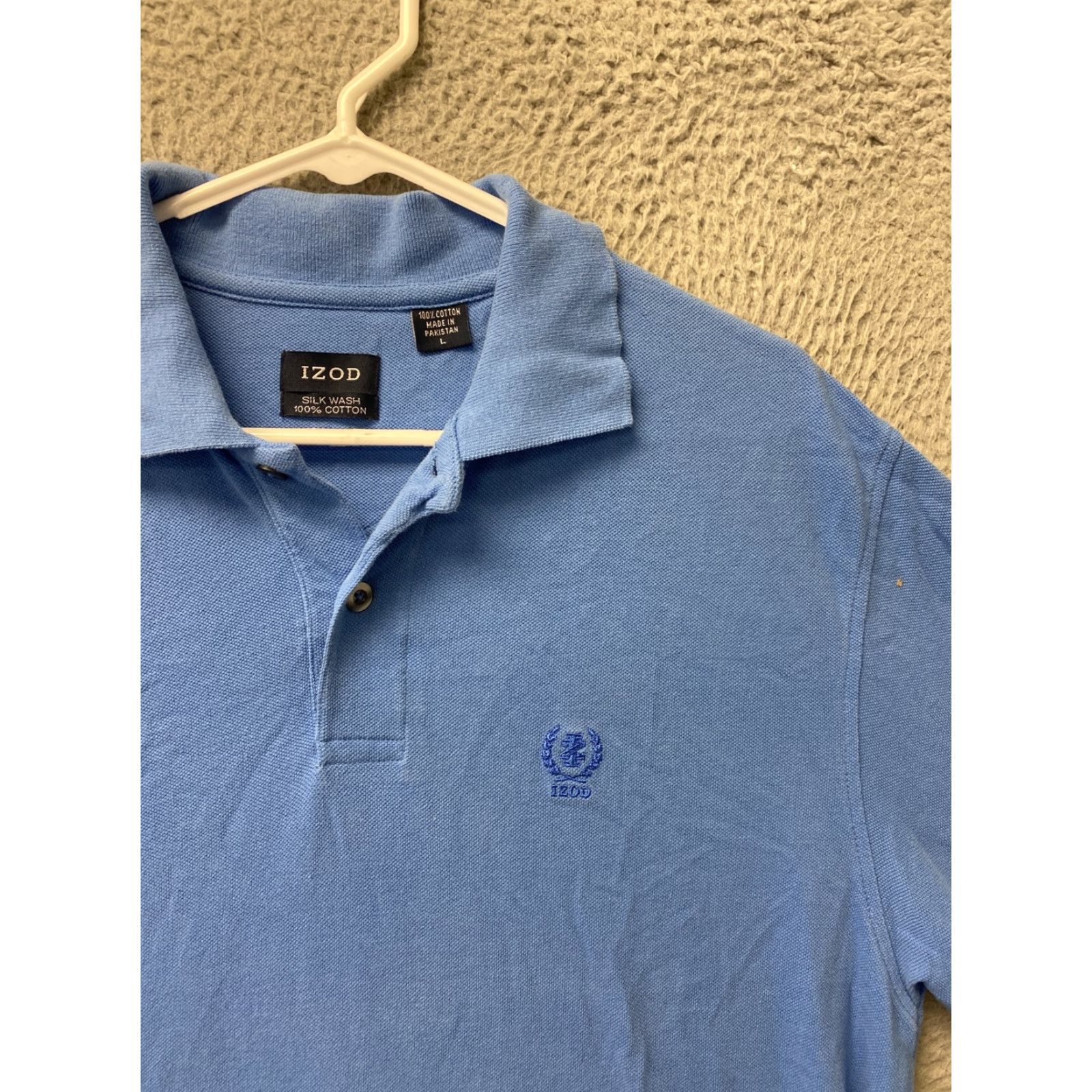 Izod IZOD Shirt Men's L Blue Polo Embroidered Crest Classiccore Preppy Golf/99-20 Shirt Mens L Blue Polo Embroidered Crest Classiccore Golf 99-20 Size US L / EU 52-54 / 3 - 2 Thumbnail