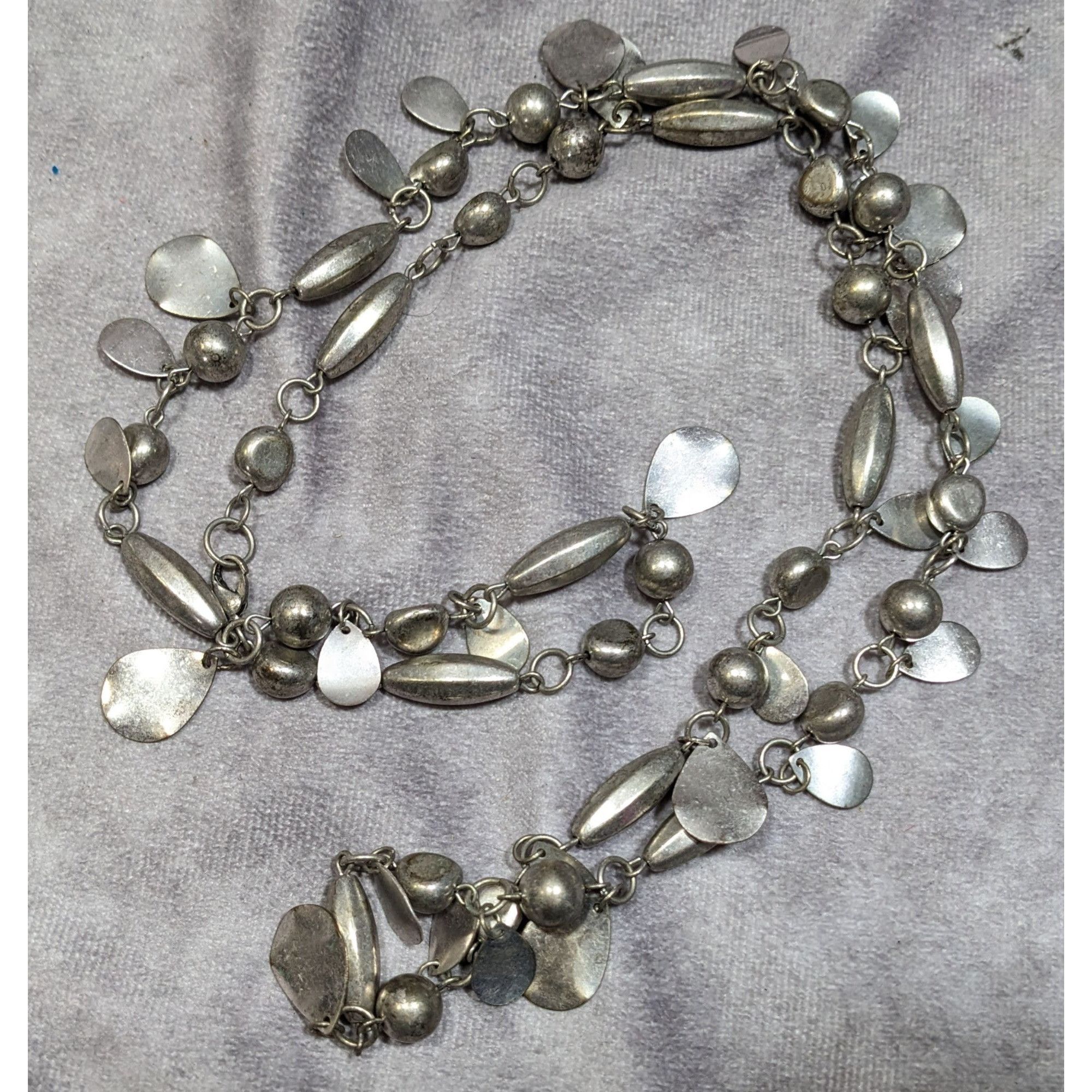 Other Abstract Metallic Bead Chain And Charm Necklace Silver Tone Size ONE SIZE - 4 Thumbnail
