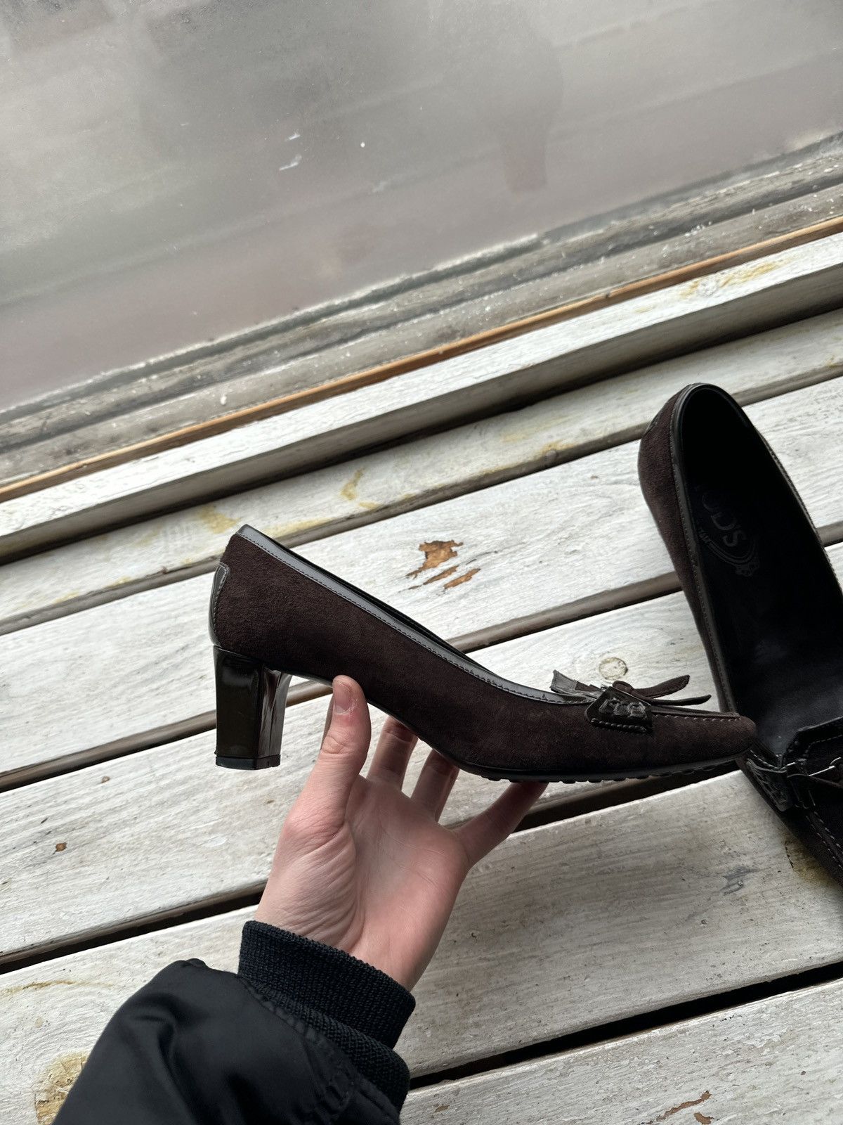 Tod's LUXURY 🚨TOD’S VNTG HEELS WOMEN BROWN TODS LUXURY RARE Size US 7 / IT 37 - 2 Thumbnail