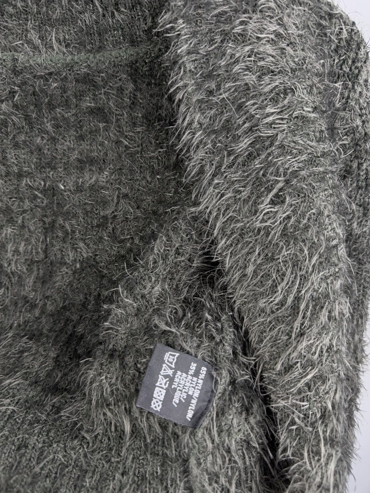 Japanese Brand Vintage Japanese Avant Garde Fuzzy Cropped Bolero Cardigan Size S / US 4 / IT 40 - 5 Thumbnail