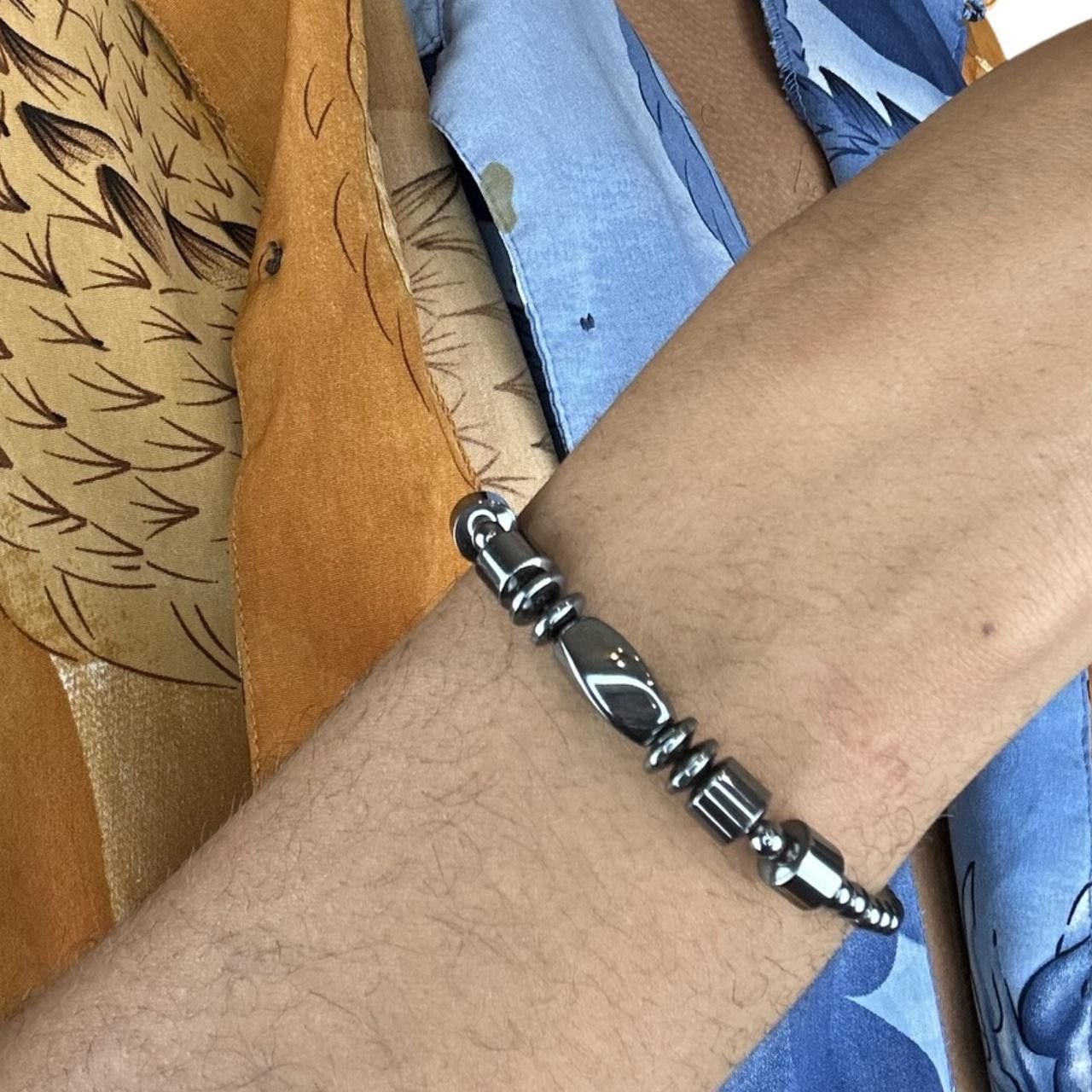 Jewelry × Other × Vintage Vintage Y2K Gray Hematite Beaded Bracelet Size ONE SIZE - 1 Thumbnail