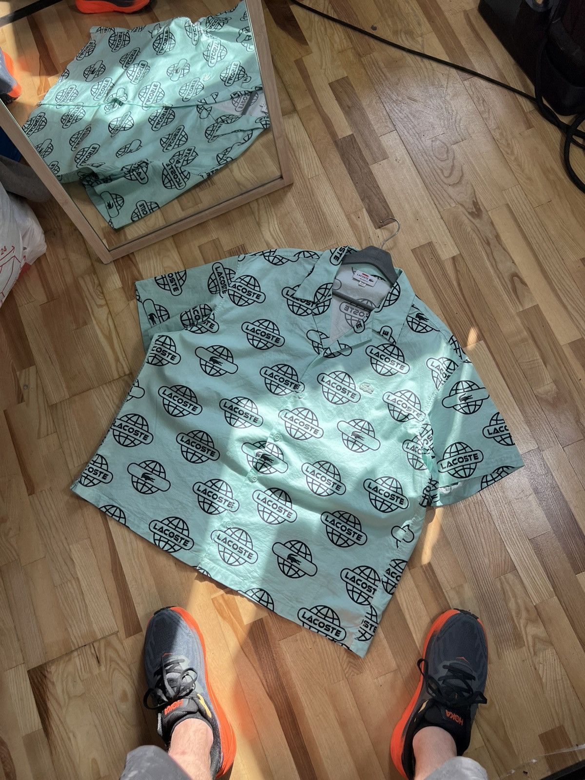 Lacoste Lacoste Globe Print Relaxed Fit Shirt XL – Rare Viral Piece Size US XL / EU 56 / 4 - 14 Thumbnail