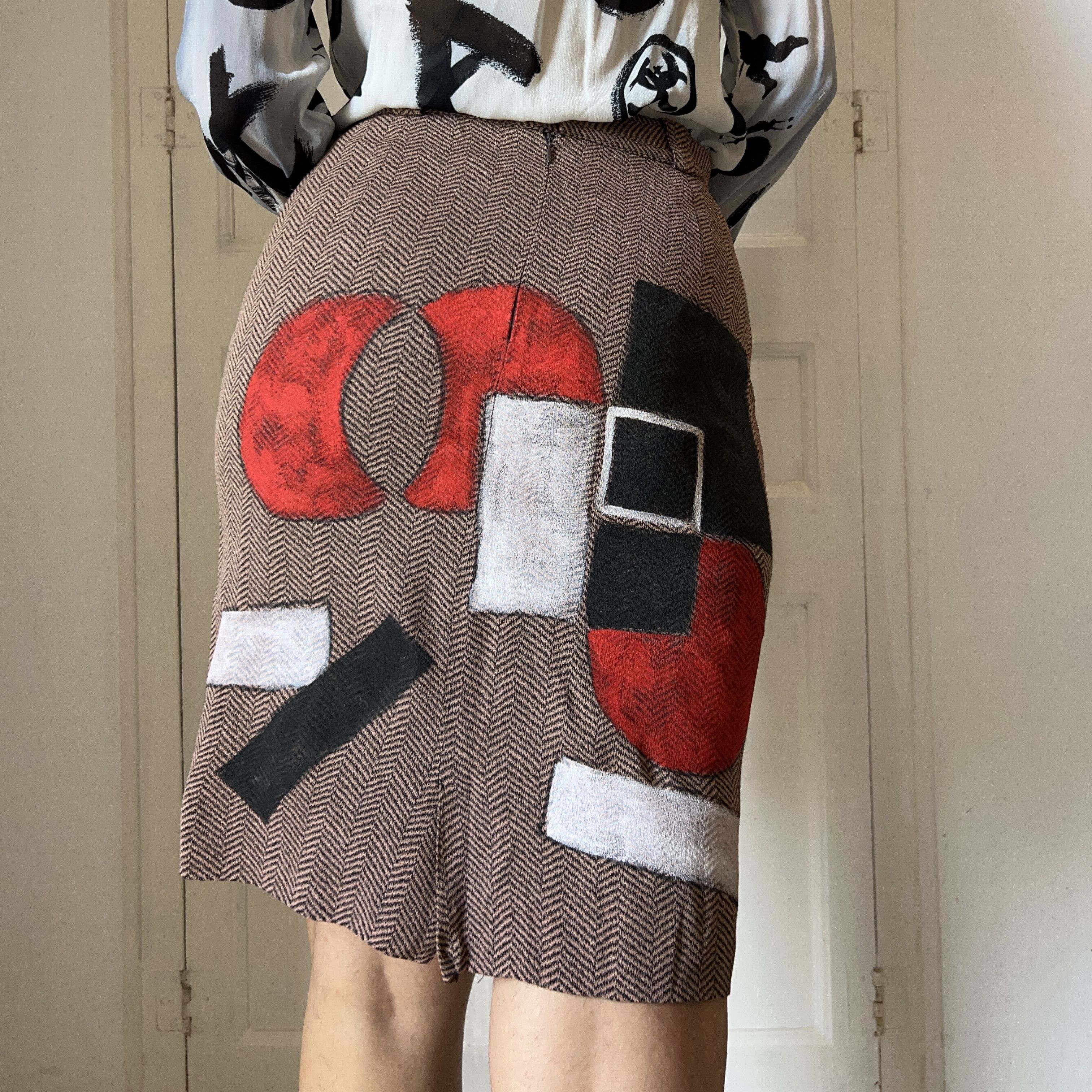 Custommade Hand Painted Abstract Skirt: Herringbone Geometric Size 28" / US 6 / IT 42 - 2 Thumbnail