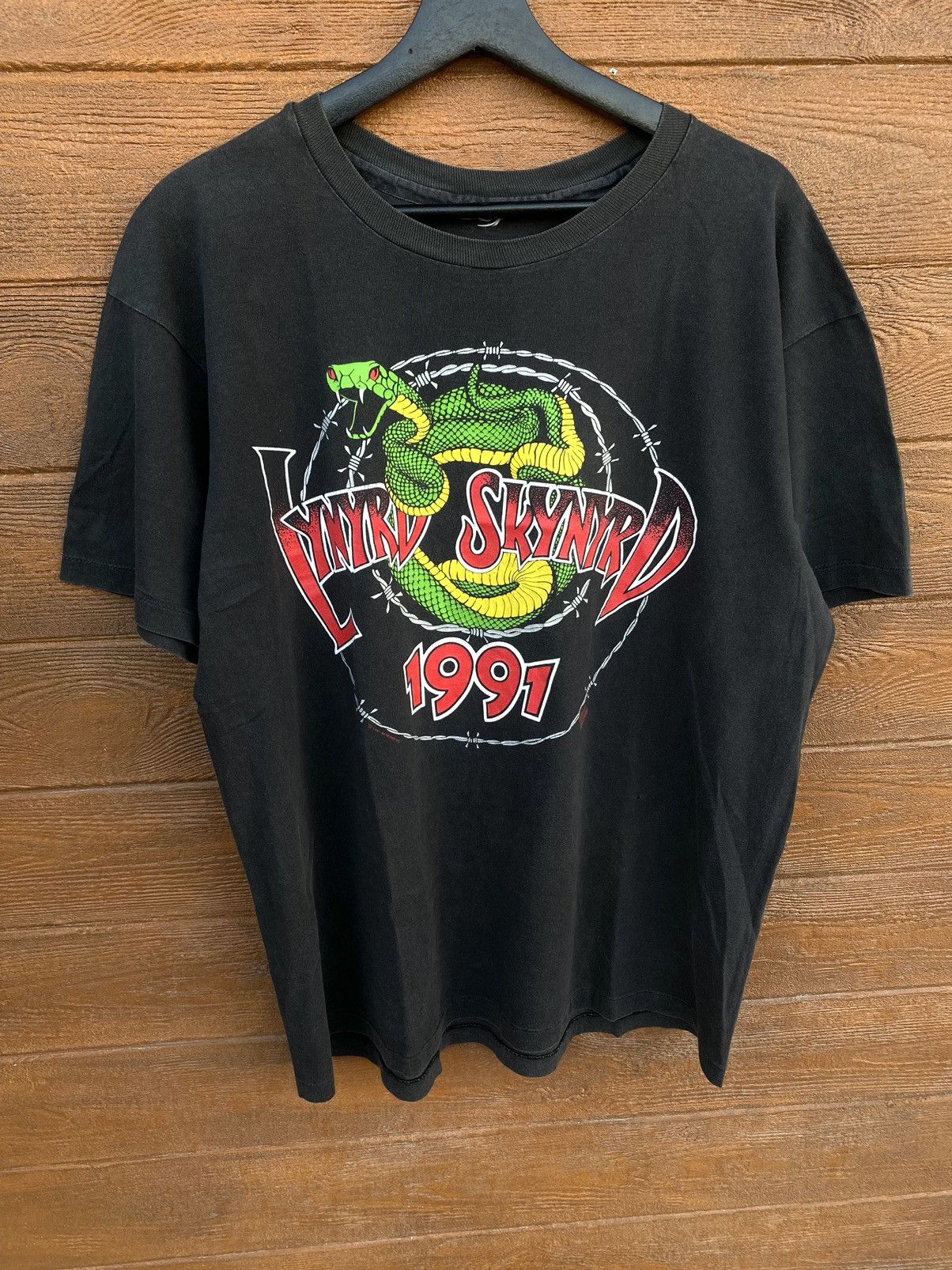 Band Tees × Vintage Vintage Lynyrd Skynyrd 1991 Tour Single Stitch Cobra Tee Size US L / EU 52-54 / 3 - 1 Thumbnail