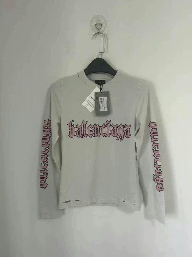 Balenciaga Balenciaga Gothic Letter Destroyed Long Sleeve Size US M / EU 48-50 / 2 - 1 Thumbnail