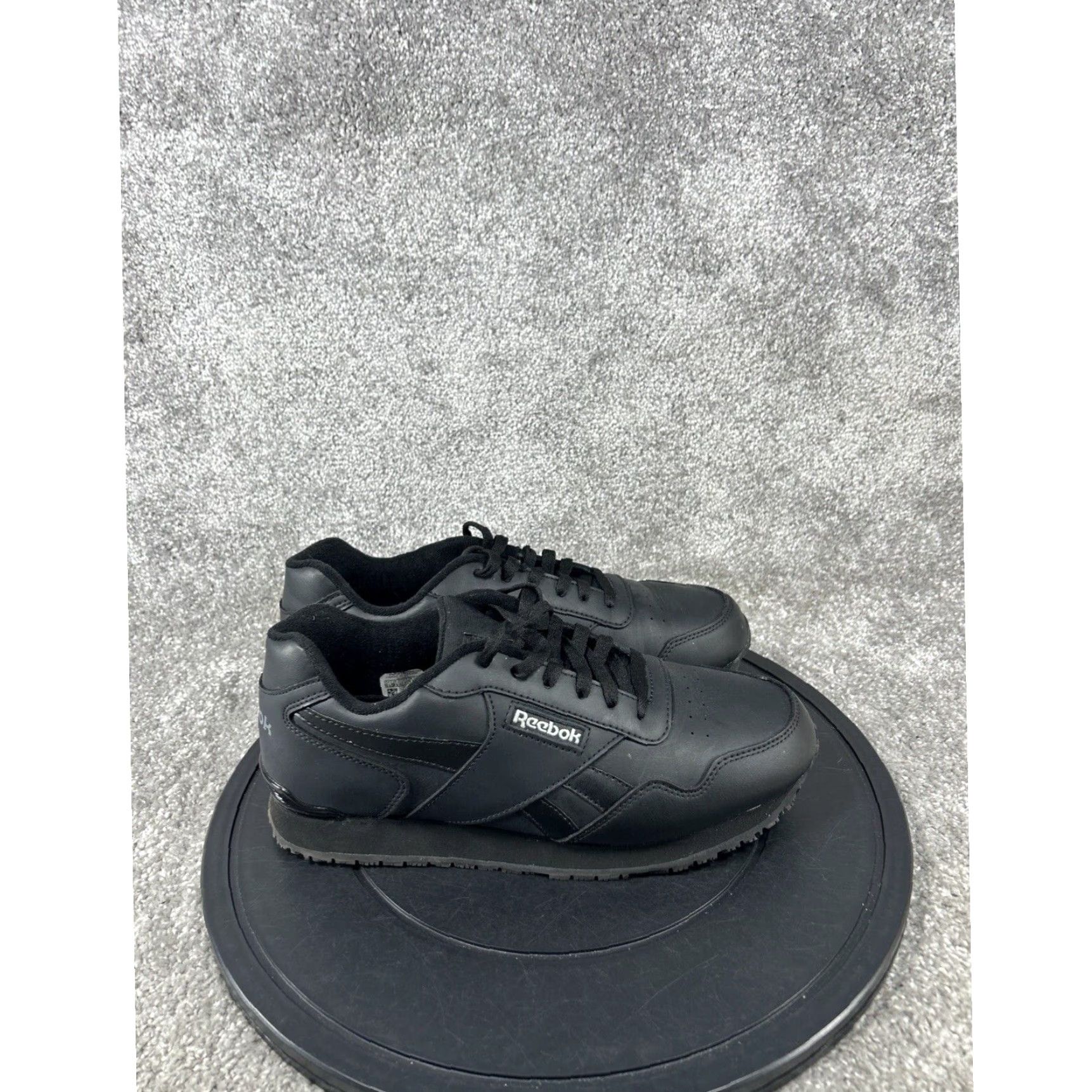 Reebok Sneaker Mens Size 10.5 Black Leather Low Top Athletic Shoes
