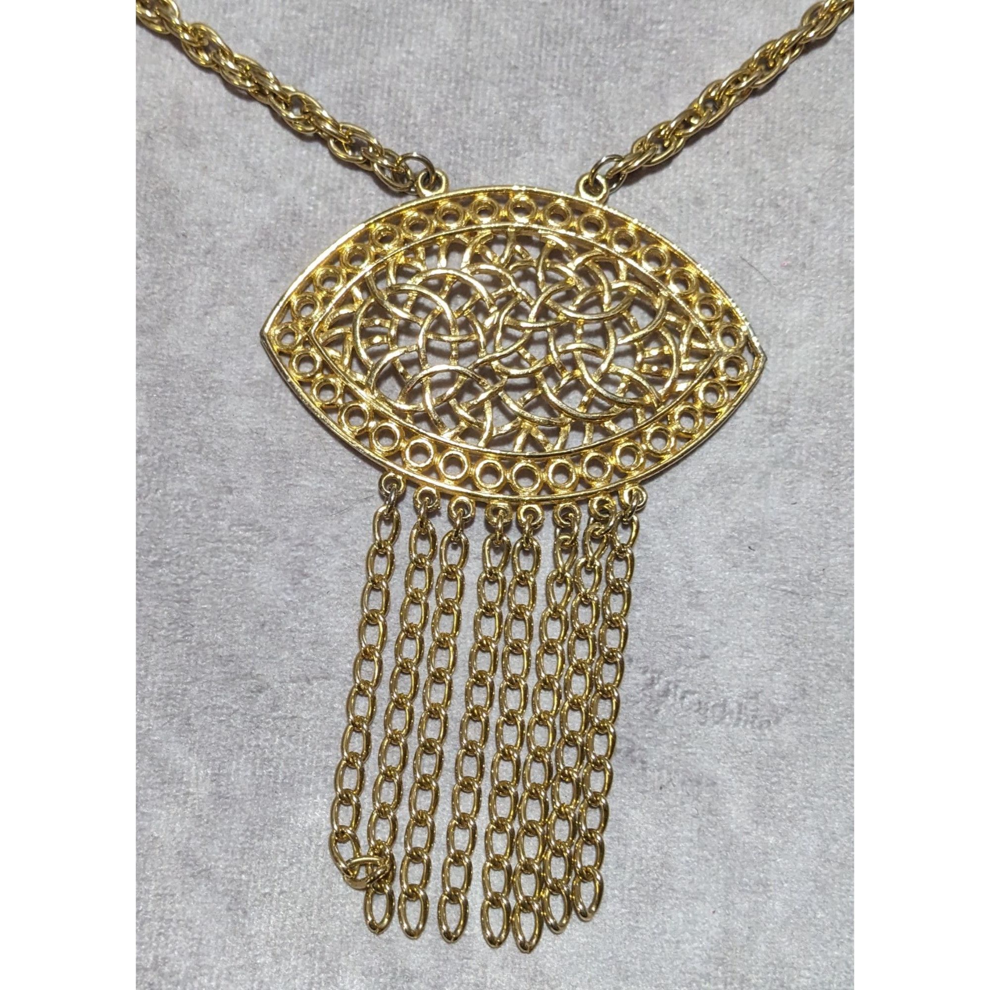 Other Gold Fringe Open Floral Medallion Necklace Size ONE SIZE - 11 Thumbnail