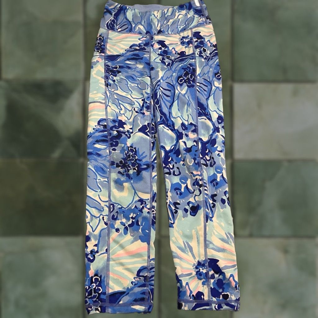 Lilly Pulitzer VINTAGE Lilly Pulitzer Catch N Keep Blue Luxletic Weekender Leggings Ss - Womens - Leggings - Blue - Cropped - Activewear - Lilli - S Size 28" / US 6 / IT 42 - 1 Thumbnail