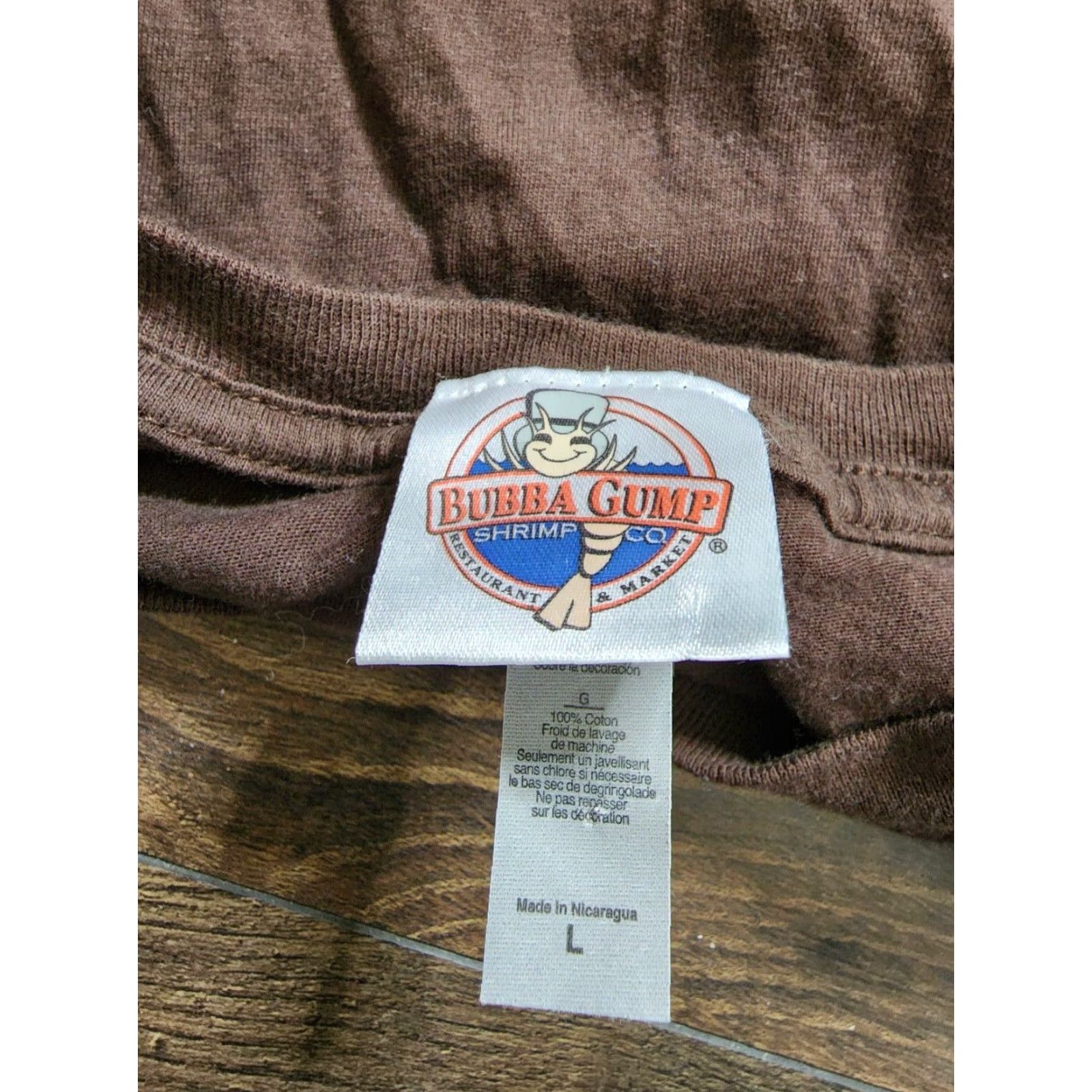 Shrimps Bubba Gump Shrimp Co. Juniors L Brown Cap Sleeve T-Shirt Life is Like a Box of Chocolates Womens Size L / US 10 / IT 46 - 4 Thumbnail