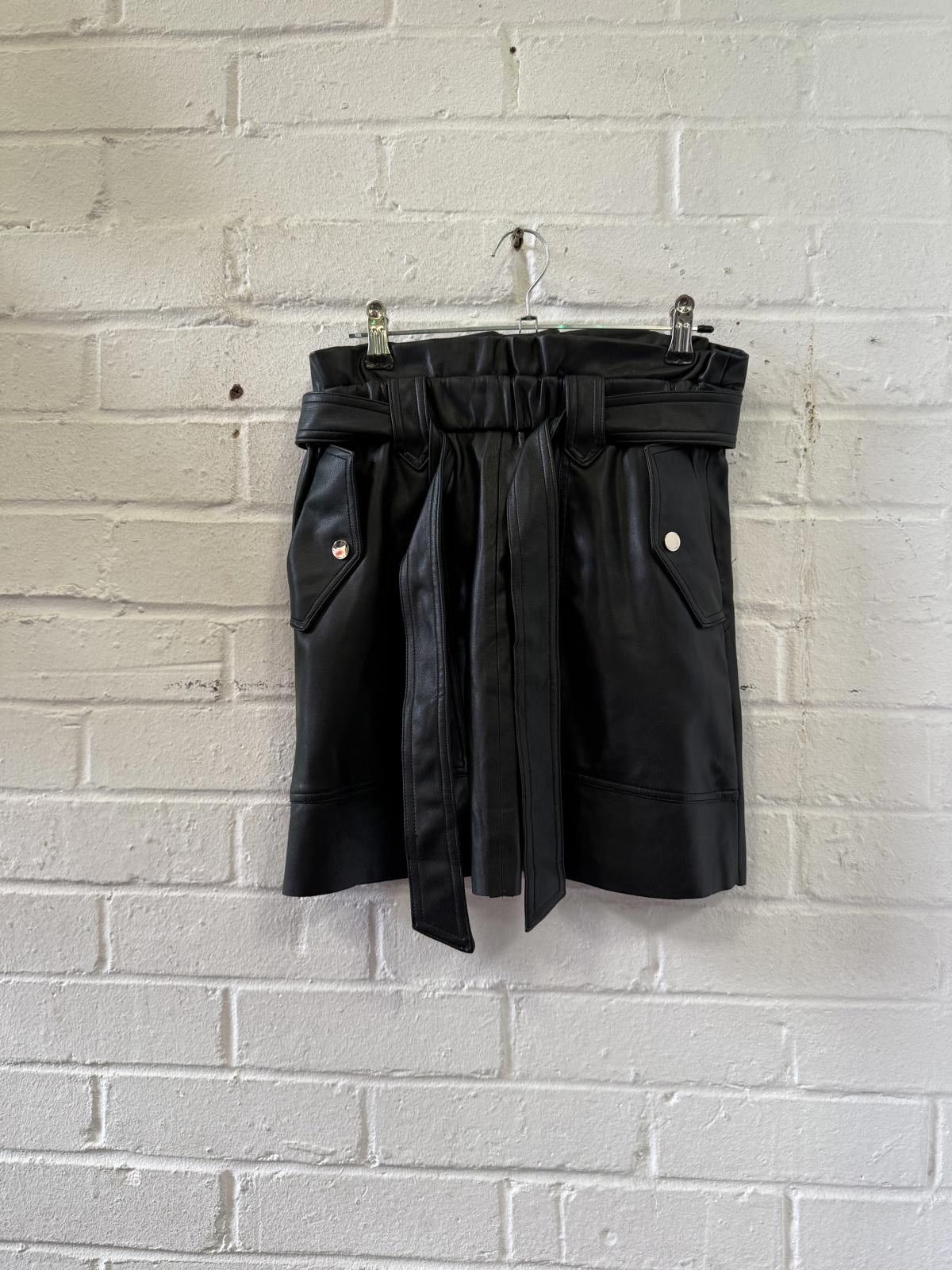 Zara P-613 Zara Faux Leather High-Waisted Skirt - XS Size 26" / US 2 / IT 38 - 1 Thumbnail