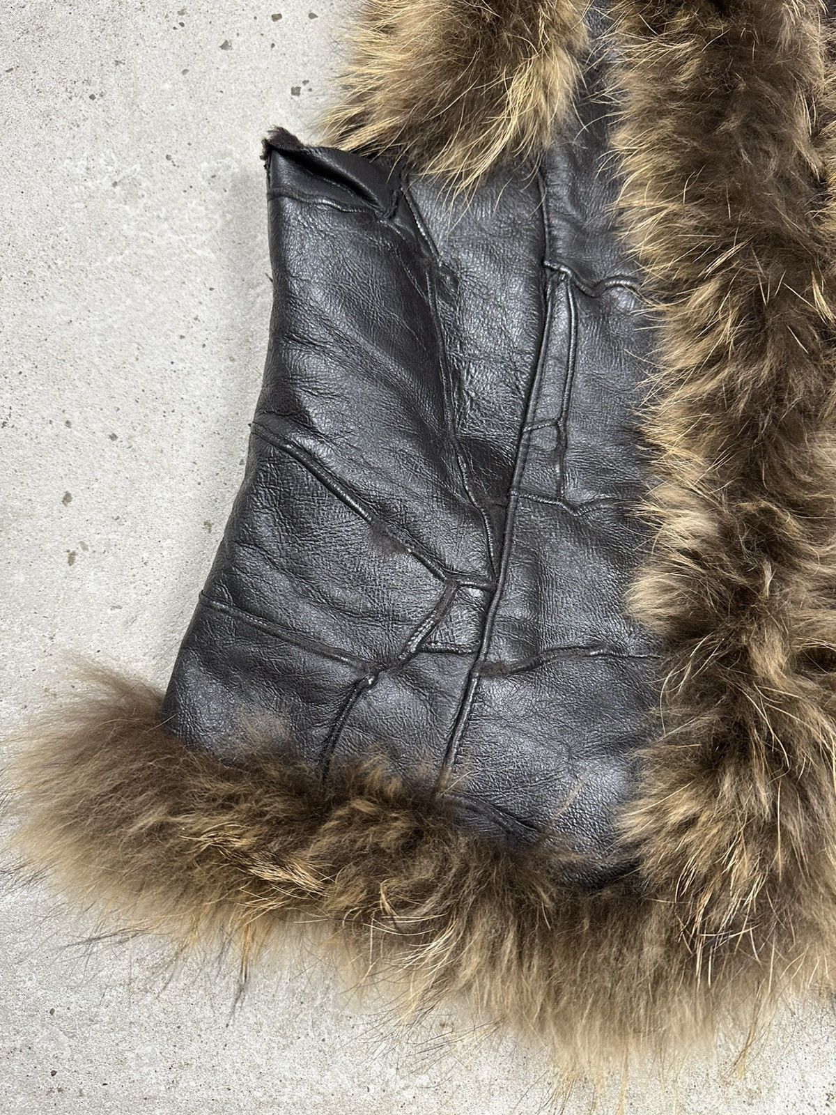If Six Was Nine Vintage Y2K Lamb Leather Patchwork Vest Racoon Fur japan Size US S / EU 44-46 / 1 - 3 Thumbnail