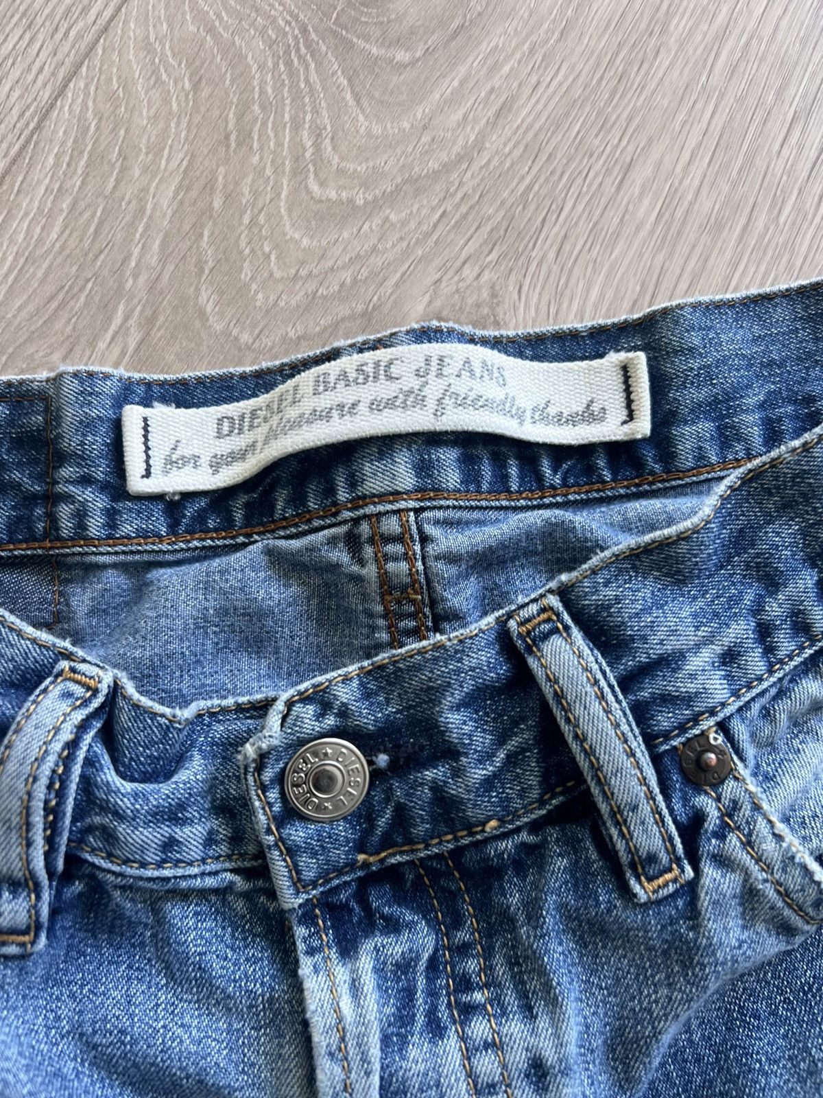 Diesel × Vintage Vintage Diesel Basic Denim Jeans Faded Worn 90s Y2K 2000s Size US 32 / EU 48 - 9 Thumbnail