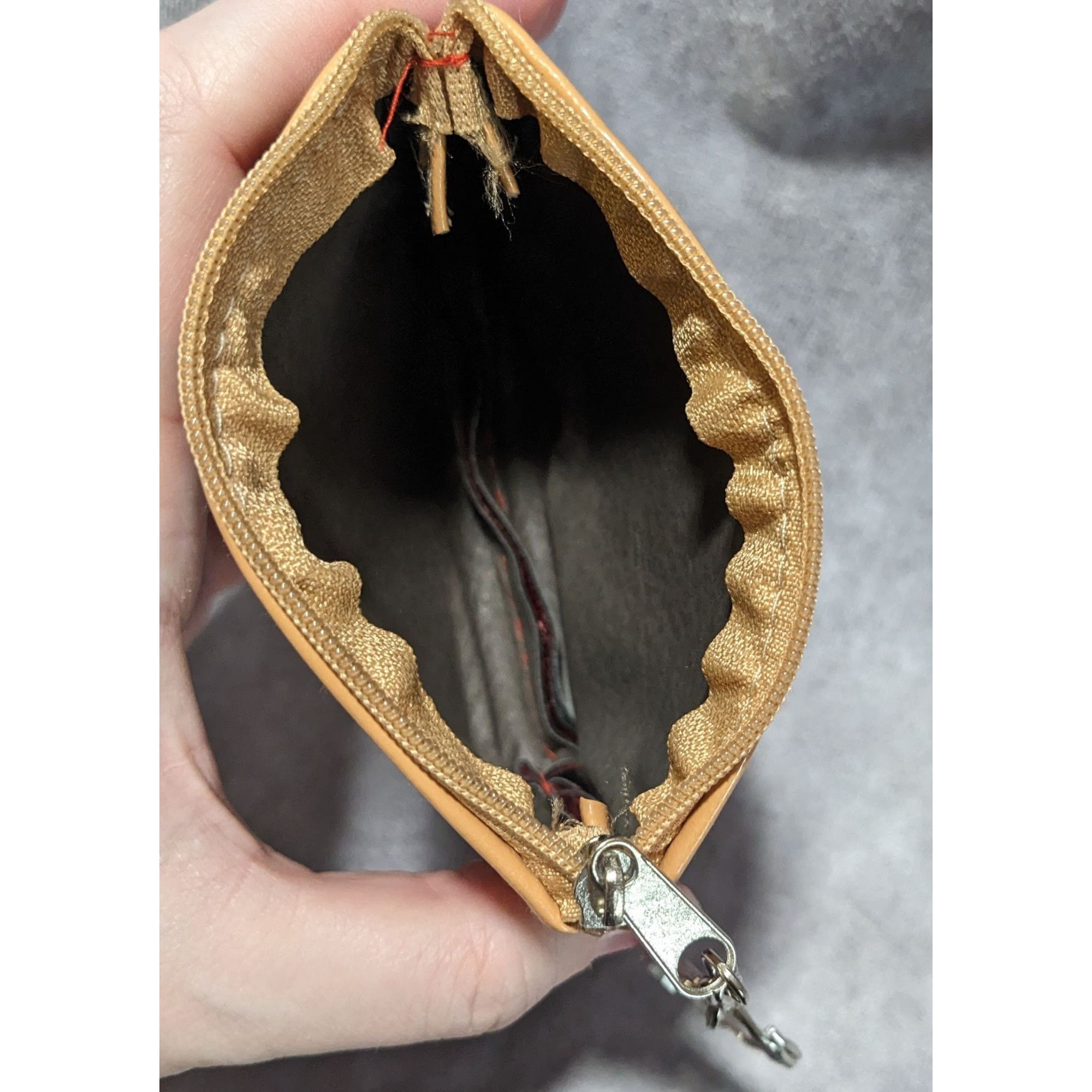 Guess Guess Red Zipper Pouch Size ONE SIZE - 4 Thumbnail