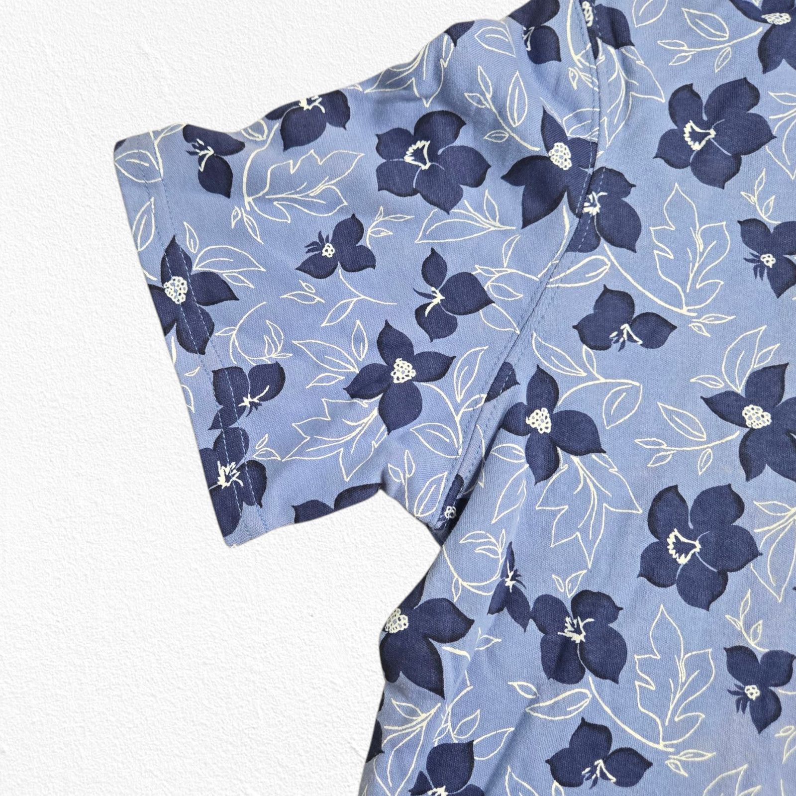 Vintage Y2K Periwinkle Floral V Neck Cotton Polo T-Shirt Size Large Size L / US 10 / IT 46 - 3 Thumbnail