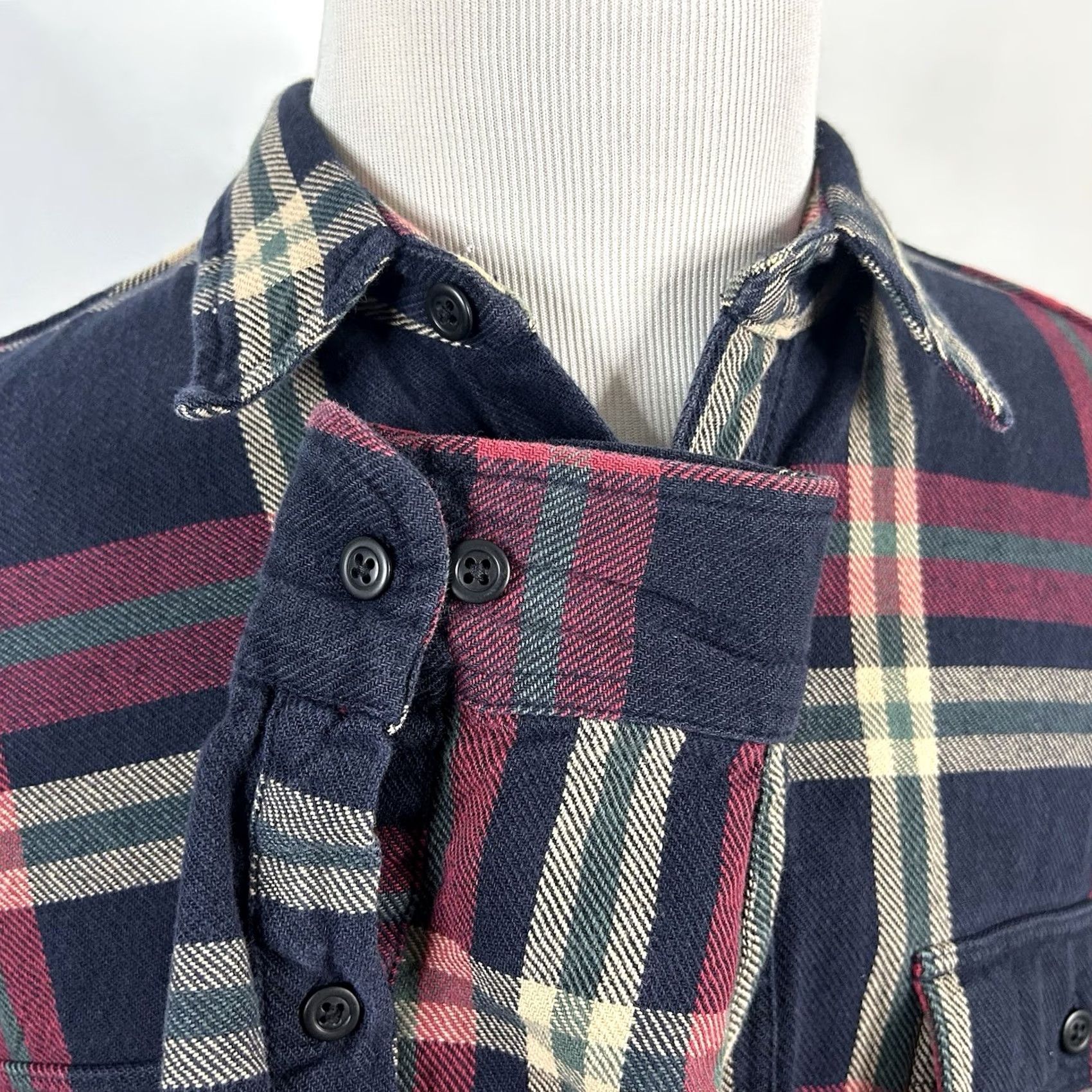 Eddie Bauer Eddie Bauer Large Vintage Heavy Flannel Shirt Blue Red Green Plaid 100% Cotton Size US L / EU 52-54 / 3 - 4 Thumbnail