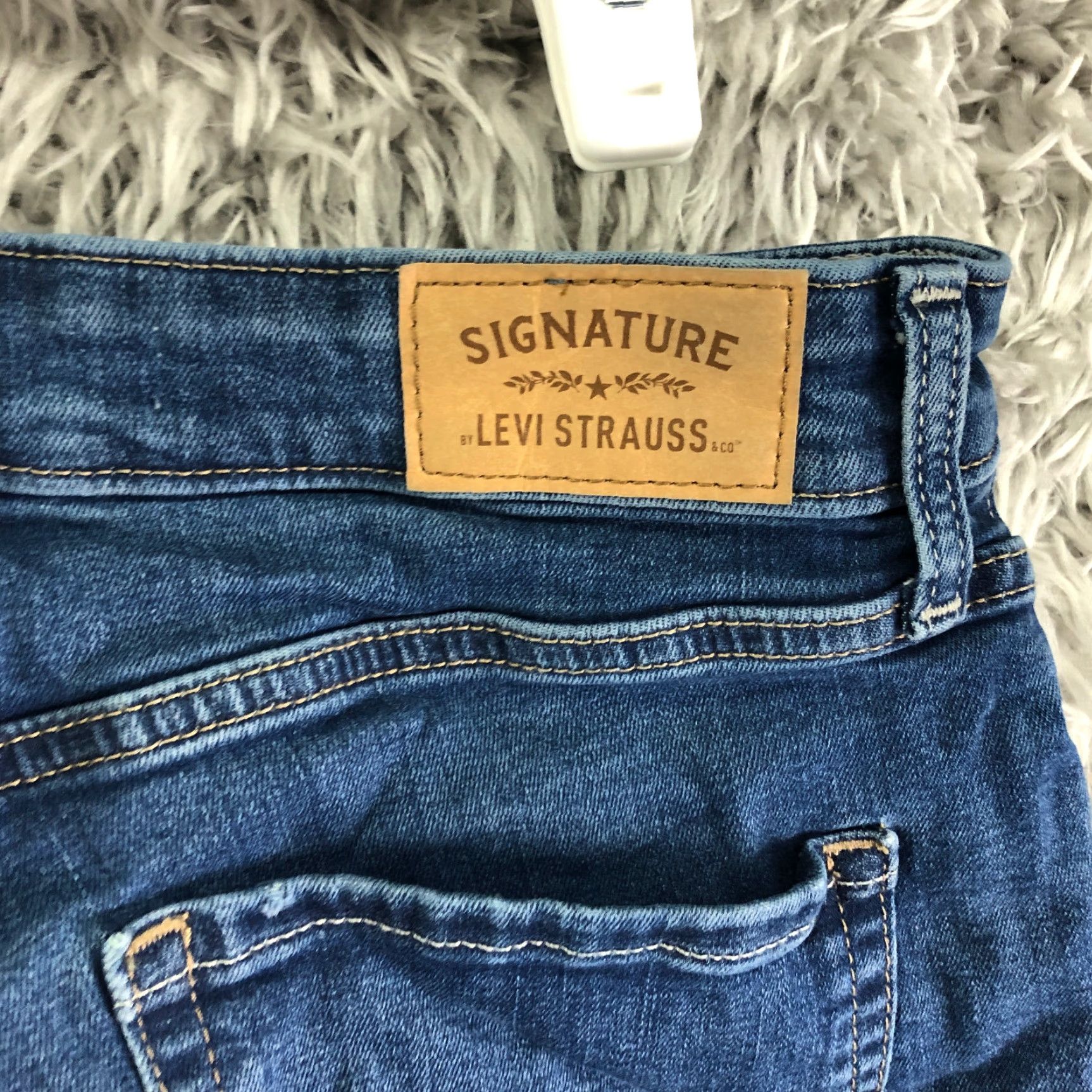 Levi's Levi's Signature Womens Size 6 High Rise Boyfriend Blue Denim Jean Shorts Size 28" / US 6 / IT 42 - 5 Thumbnail