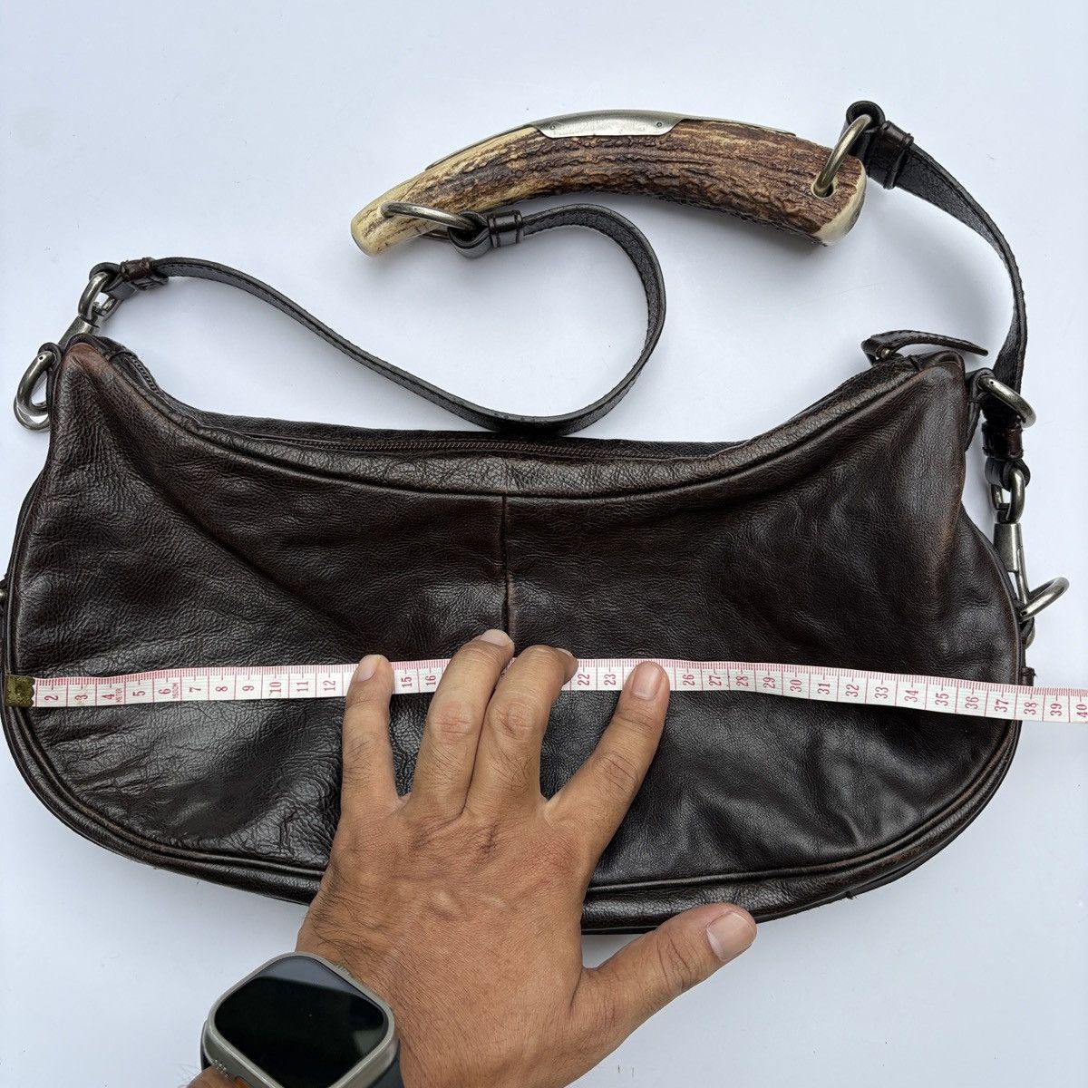 Yves Saint Laurent YVES SAINT LAURENT by Tom Ford BLACK LEATHER MOMBASA BAG Size ONE SIZE - 20 Thumbnail
