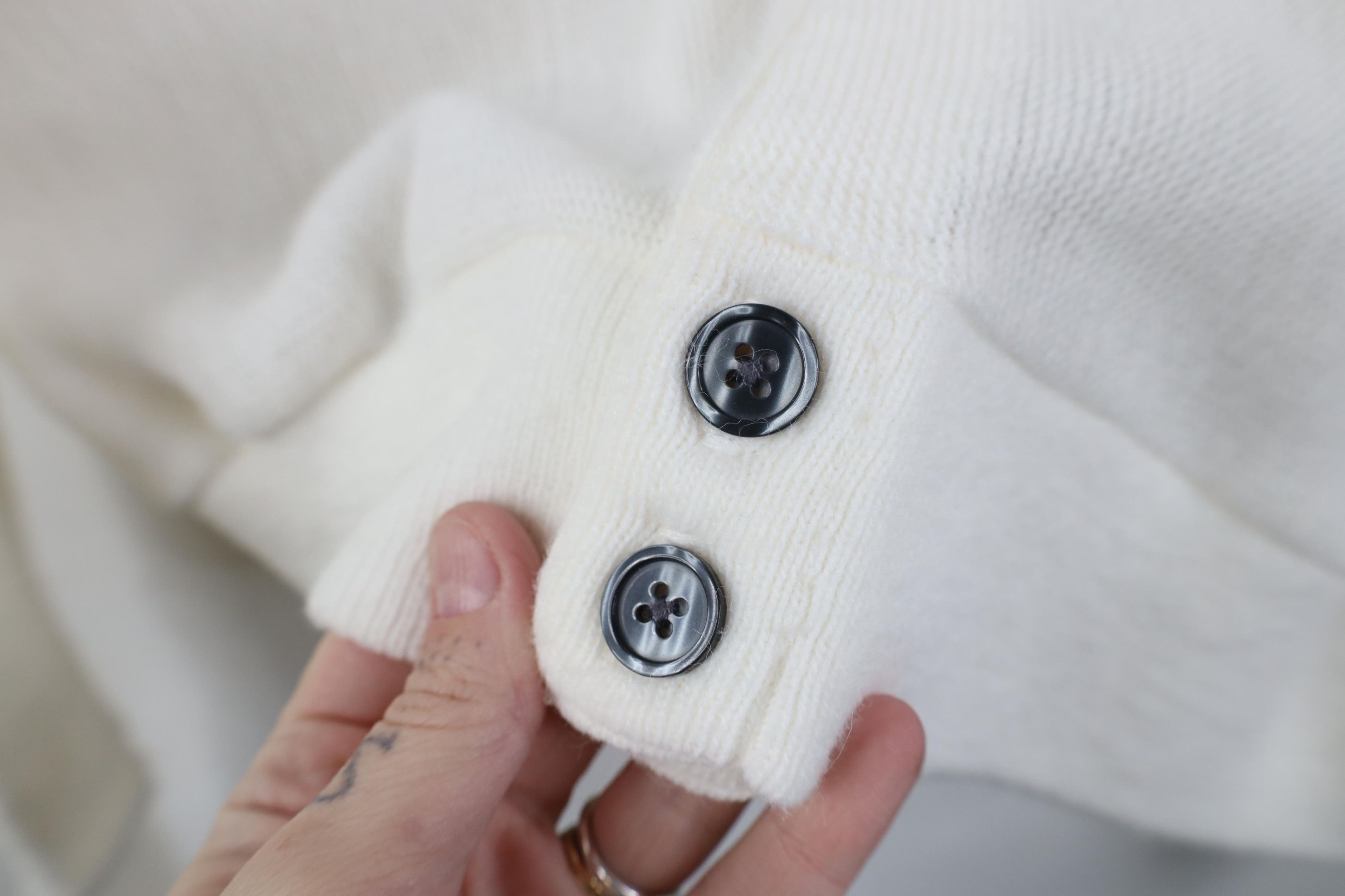 Vintage Vintage 70s Streetwear Knit Cardigan Sweater White USA Size US L / EU 52-54 / 3 - 4 Thumbnail
