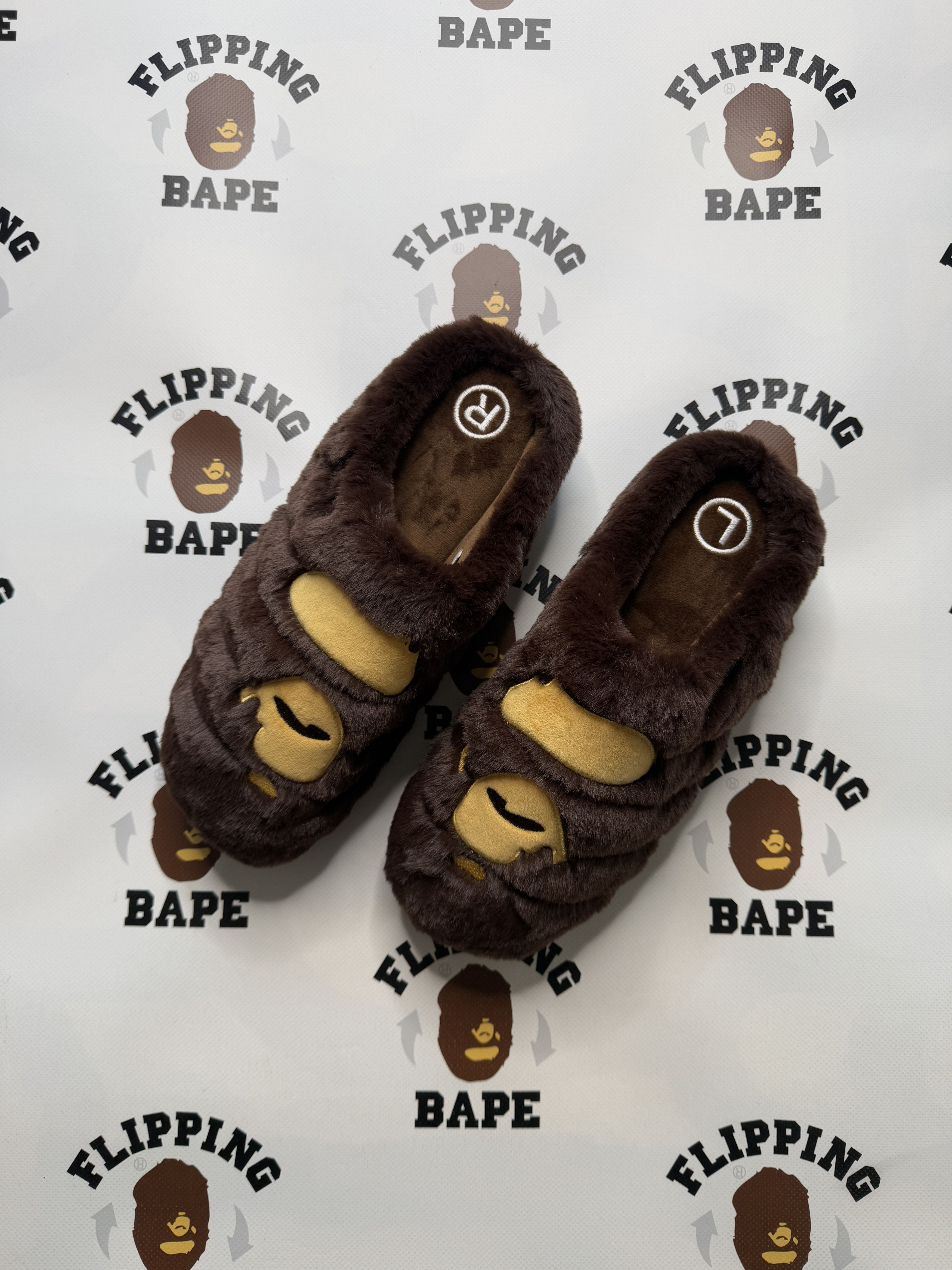 【 BAPE x SUBU 】APE HEAD PUFFER SANDALS BAPE x SUBU] APE HEAD PUFFER SANDALS Brown,Men,A BATHING APE