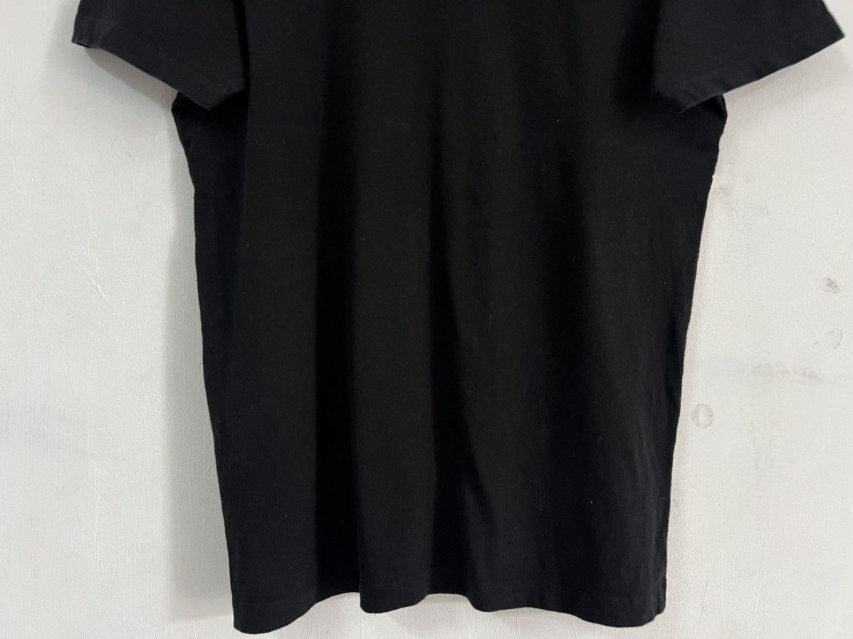 Band Tees Uniqlo X The Clash Streetwear Tee Size US S / EU 44-46 / 1 - 8 Thumbnail