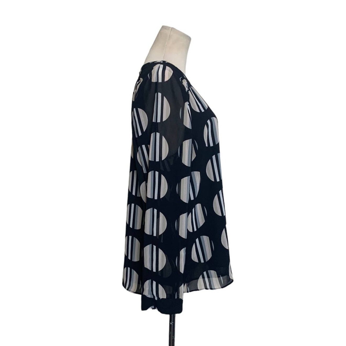 Calvin Klein Calvin Klein Geometric Pattern Long Sleeves Blouse Size M Size M / US 6-8 / IT 42-44 - 4 Thumbnail