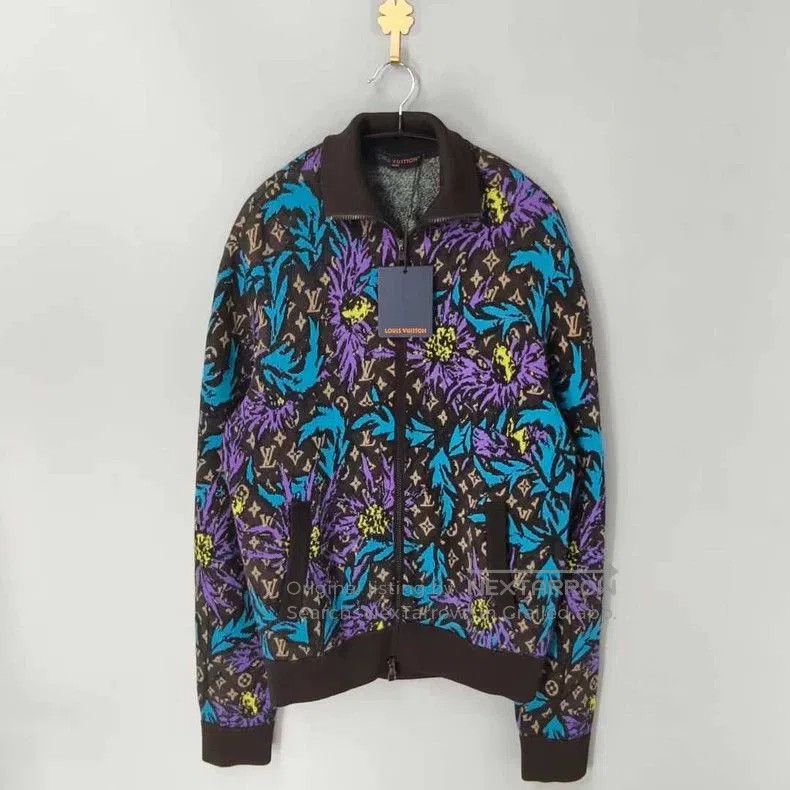Louis Vuitton LOUIS VUITTON Purple Floral Jacket. Size US M / EU 48-50 / 2 - 1 Thumbnail