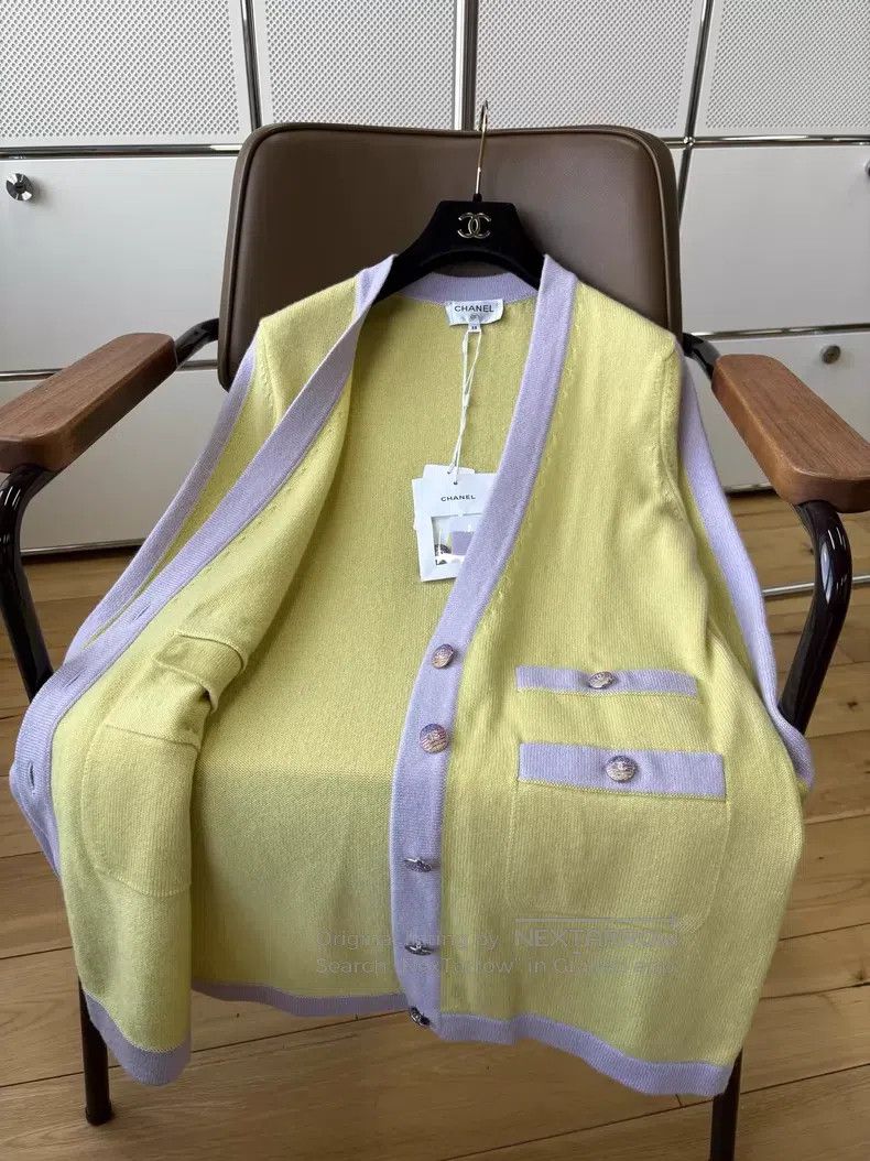 Chanel Chanel 24C yellow and purple V-neck colourful diamond buck Size XS / US 0-2 / IT 36-38 - 5 Thumbnail