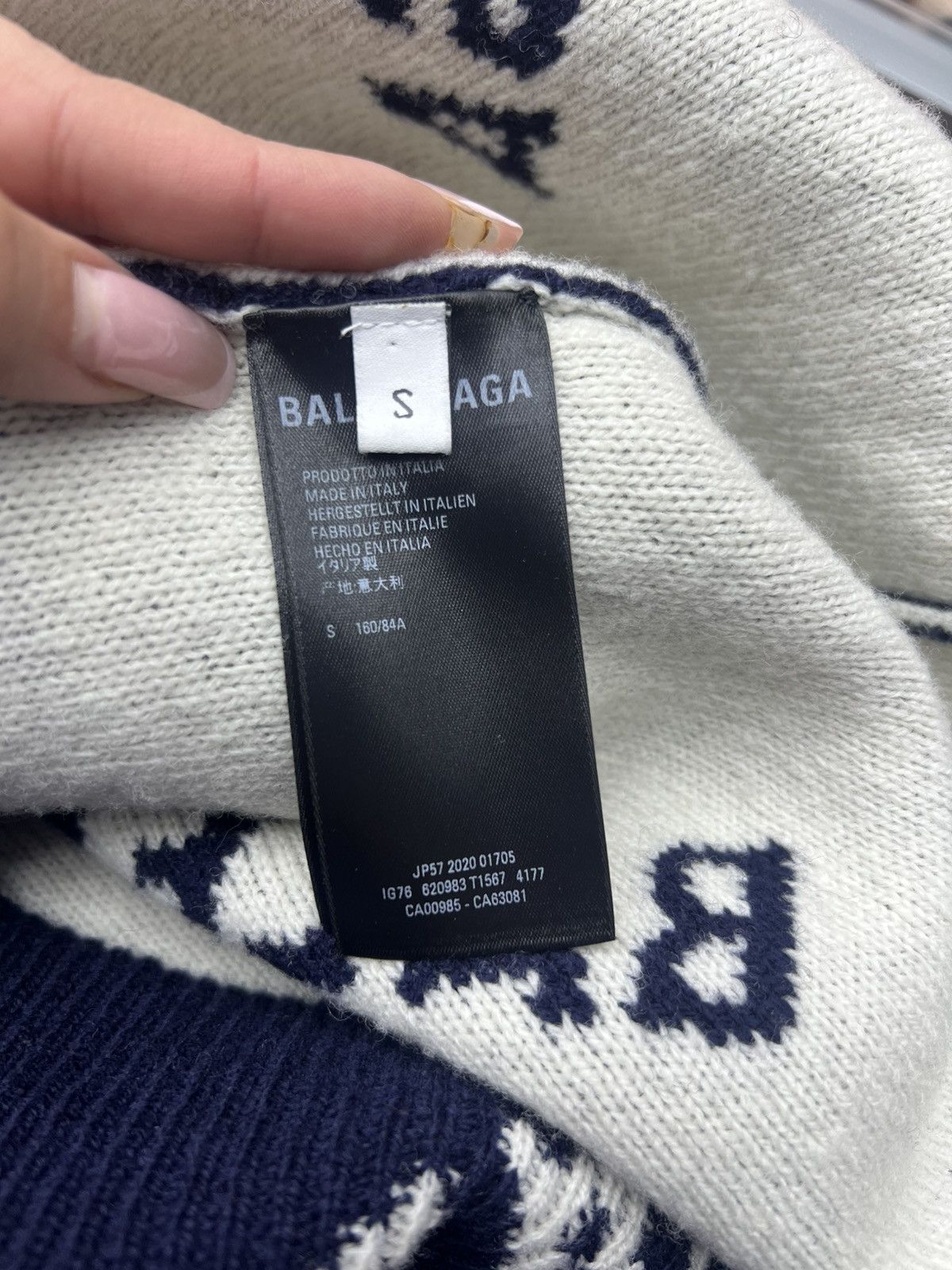 Balenciaga Balenciaga Logo Crewneck Size US L / EU 52-54 / 3 - 13 Thumbnail