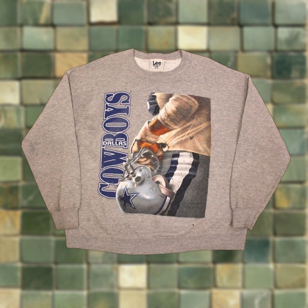 Lee VINTAGE Lee Sport Cowboys Helmet Sweatshirt 1990s XL Grey Polycotton Shirt Mens Sportswear/Beach 90s Size US XL / EU 56 / 4 - 1 Thumbnail