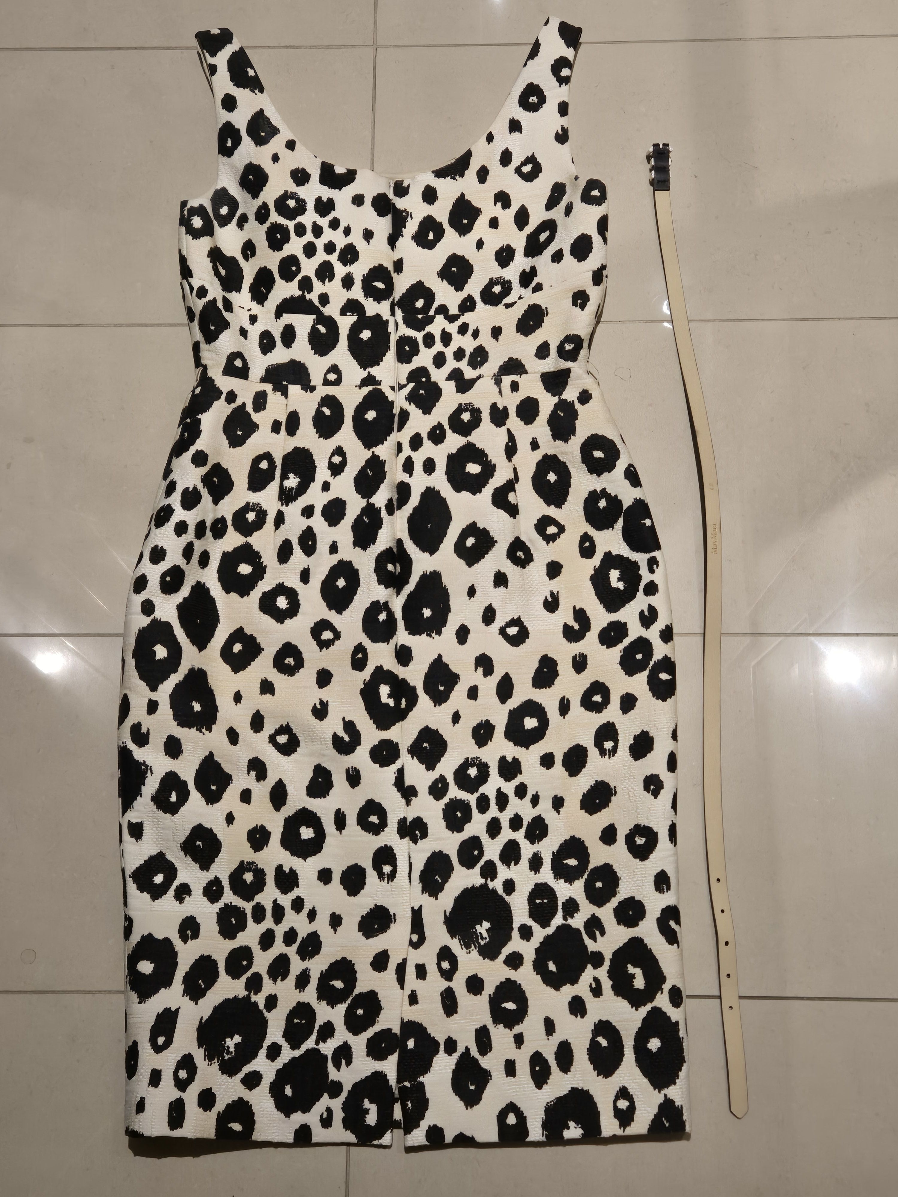 Max Mara Max Mara leopard printed shift dress, with original MM belt Size S / US 4 / IT 40 - 7 Thumbnail