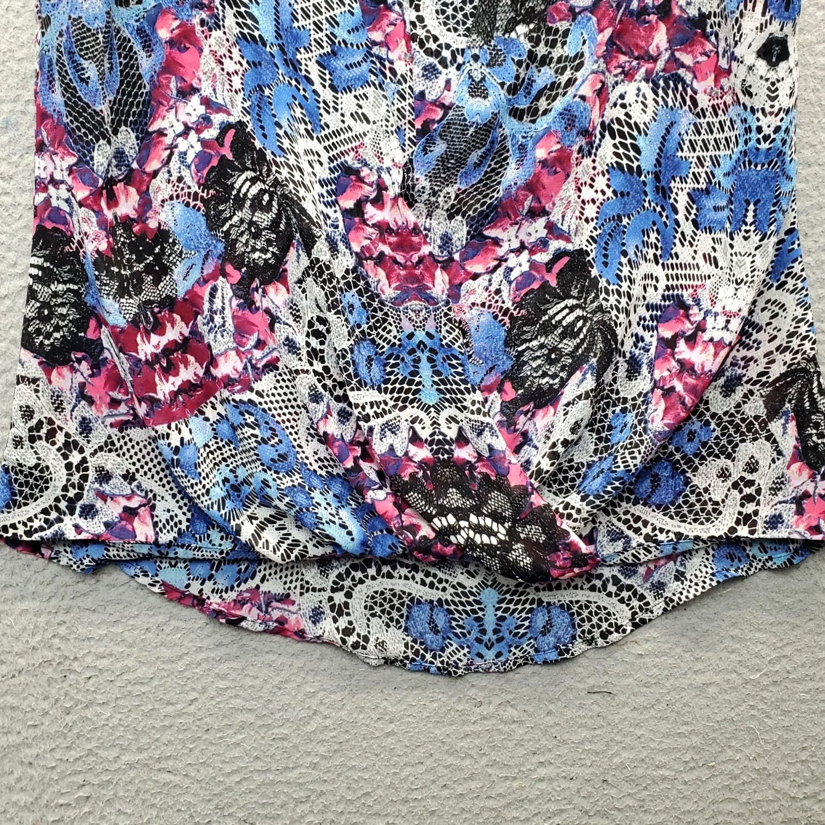 Nicole Miller Nicole Miller Tank Top Women's L Multi Floral Sheer Sleeveless V-Neck Pullover Size L / US 10 / IT 46 - 6 Thumbnail